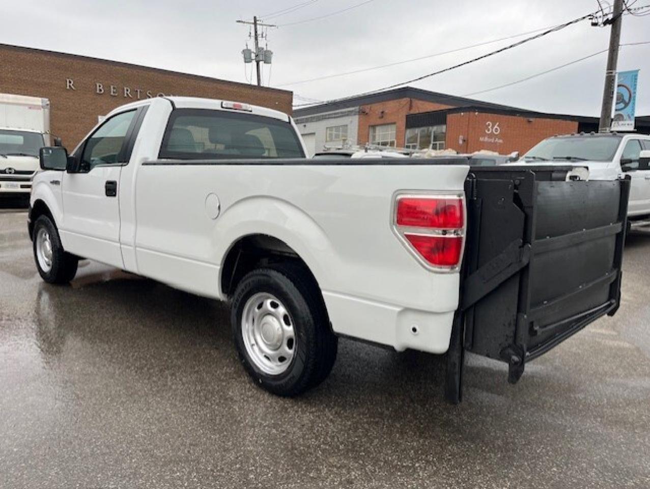 2014 Ford F-150 V6 **POWER LIFTGATE-REGULAR CAB-LONGBOX-CERTIFIED* Photo