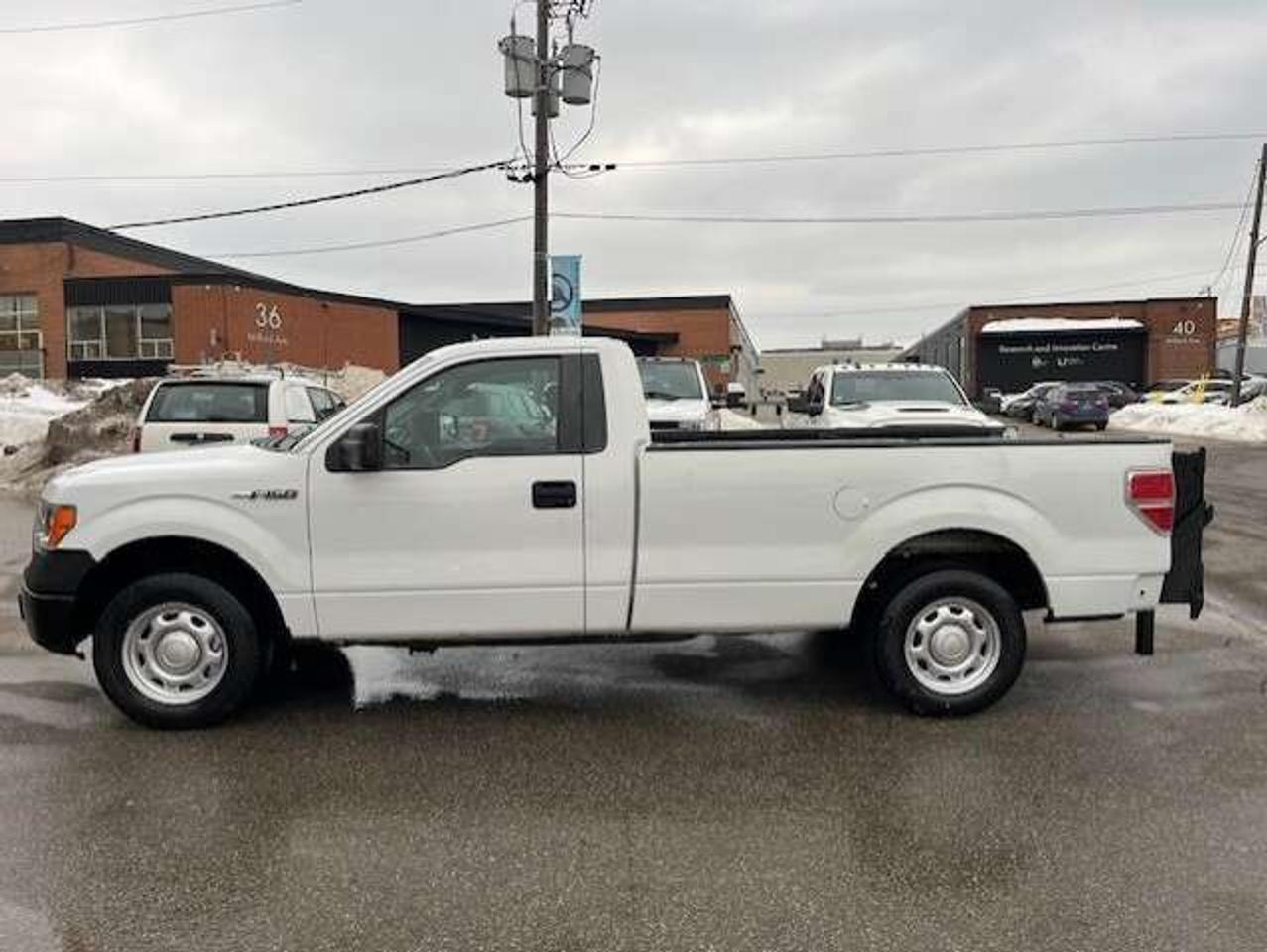 2014 Ford F-150 V6 **POWER LIFTGATE-REGULAR CAB-LONGBOX-CERTIFIED* Photo5