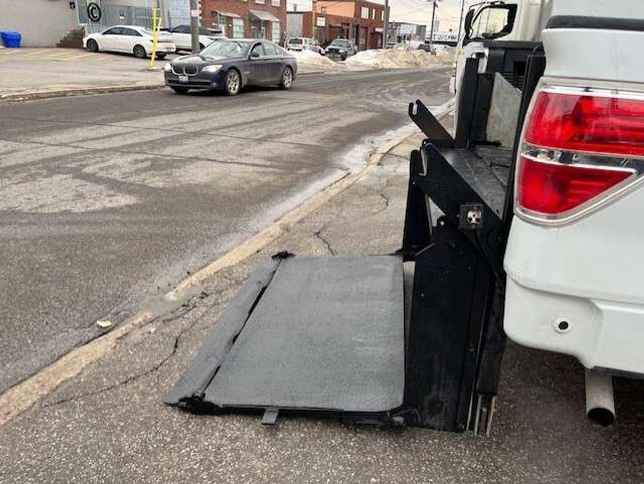 2014 Ford F-150 V6 **POWER LIFTGATE-REGULAR CAB-LONGBOX-CERTIFIED* Photo