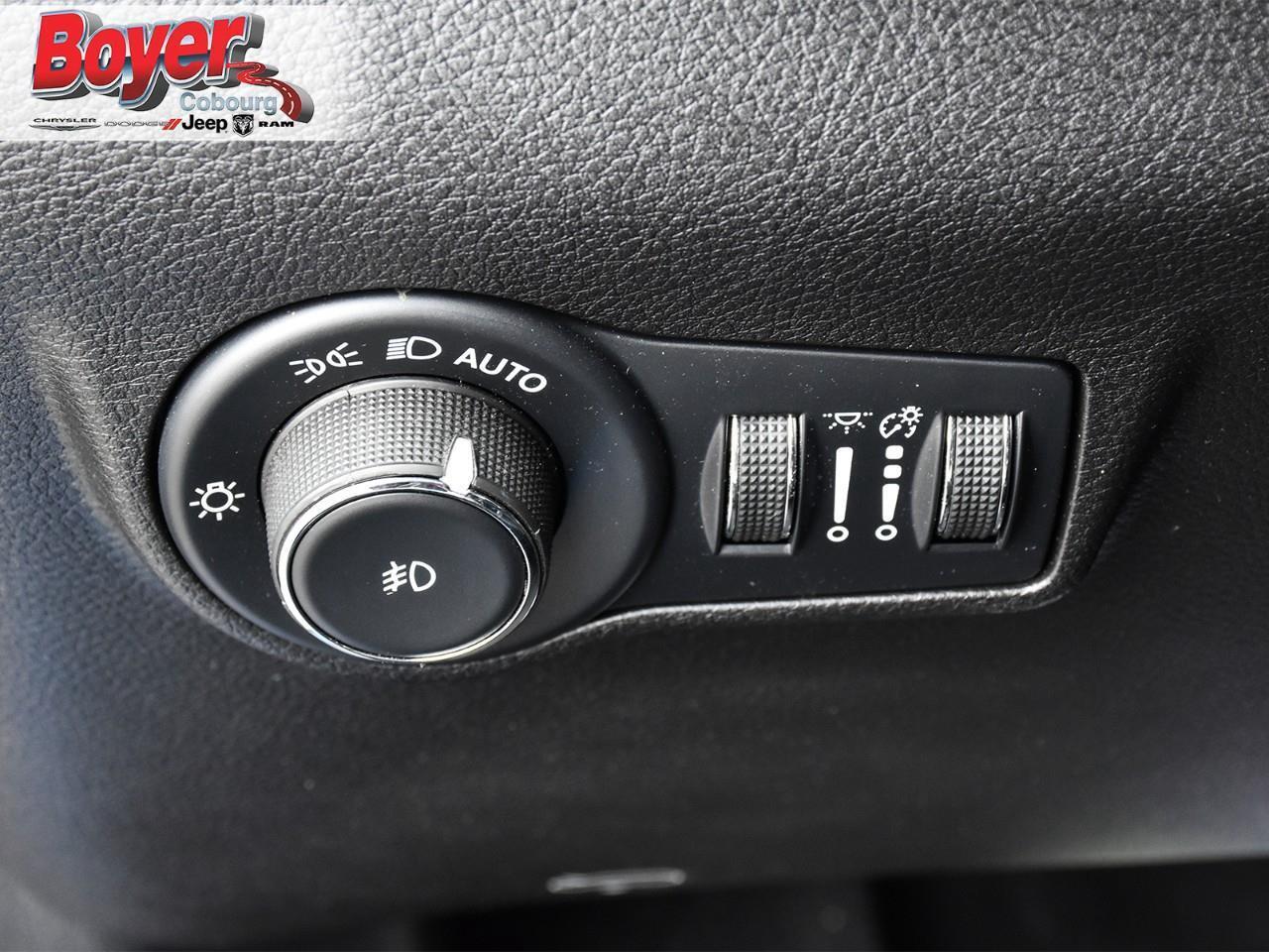 2023 Jeep Compass Trailhawk Photo