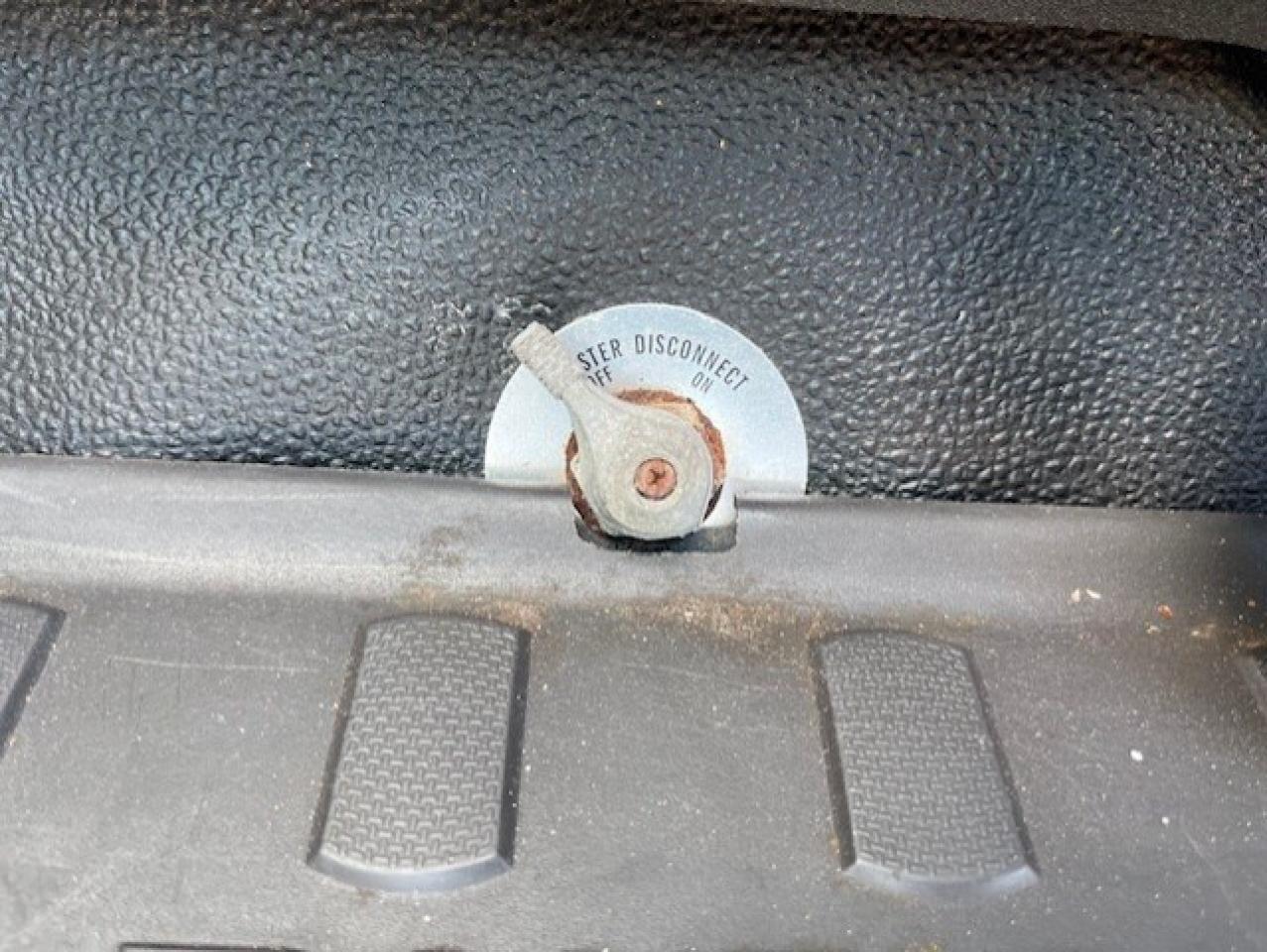 2012 Ford F-350 4WD CREW CAB LONG BOX P/LIFTGATE-RACKS-SHELVES Photo