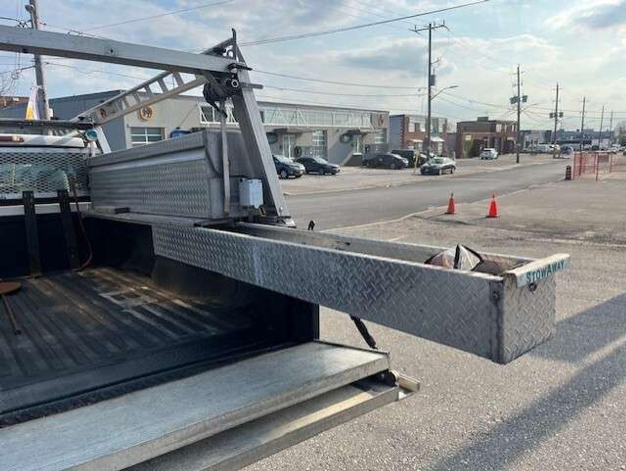 2012 Ford F-350 Super Duty 4WD CREW CAB LONG BOX P/LIFTGATE-RACKS-SHELVES Photo