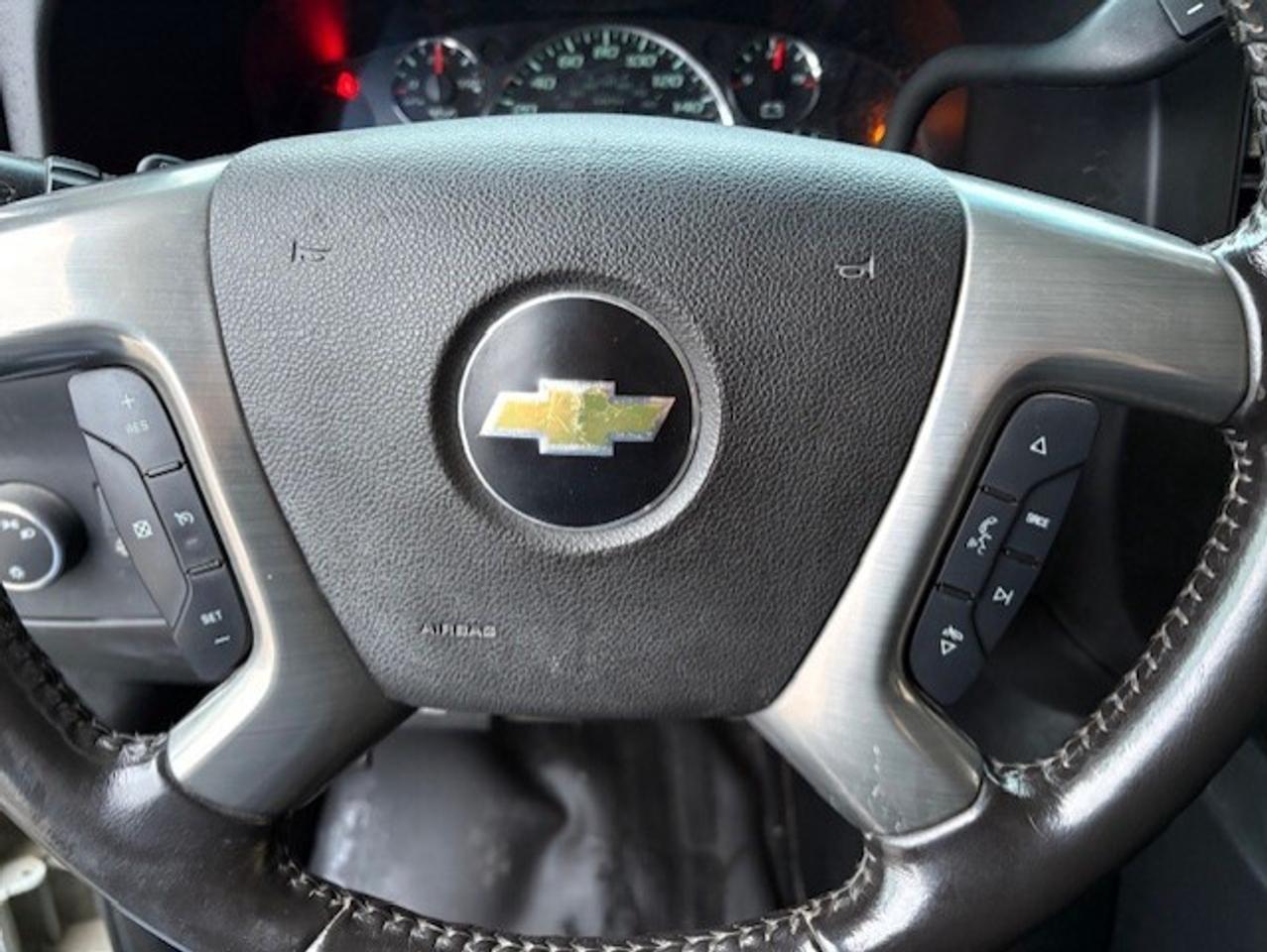 2017 Chevrolet Express Passenger 3500 LS 15 PASSENGER-EXTENDED-NO ACCIDENTS-118KM! Photo