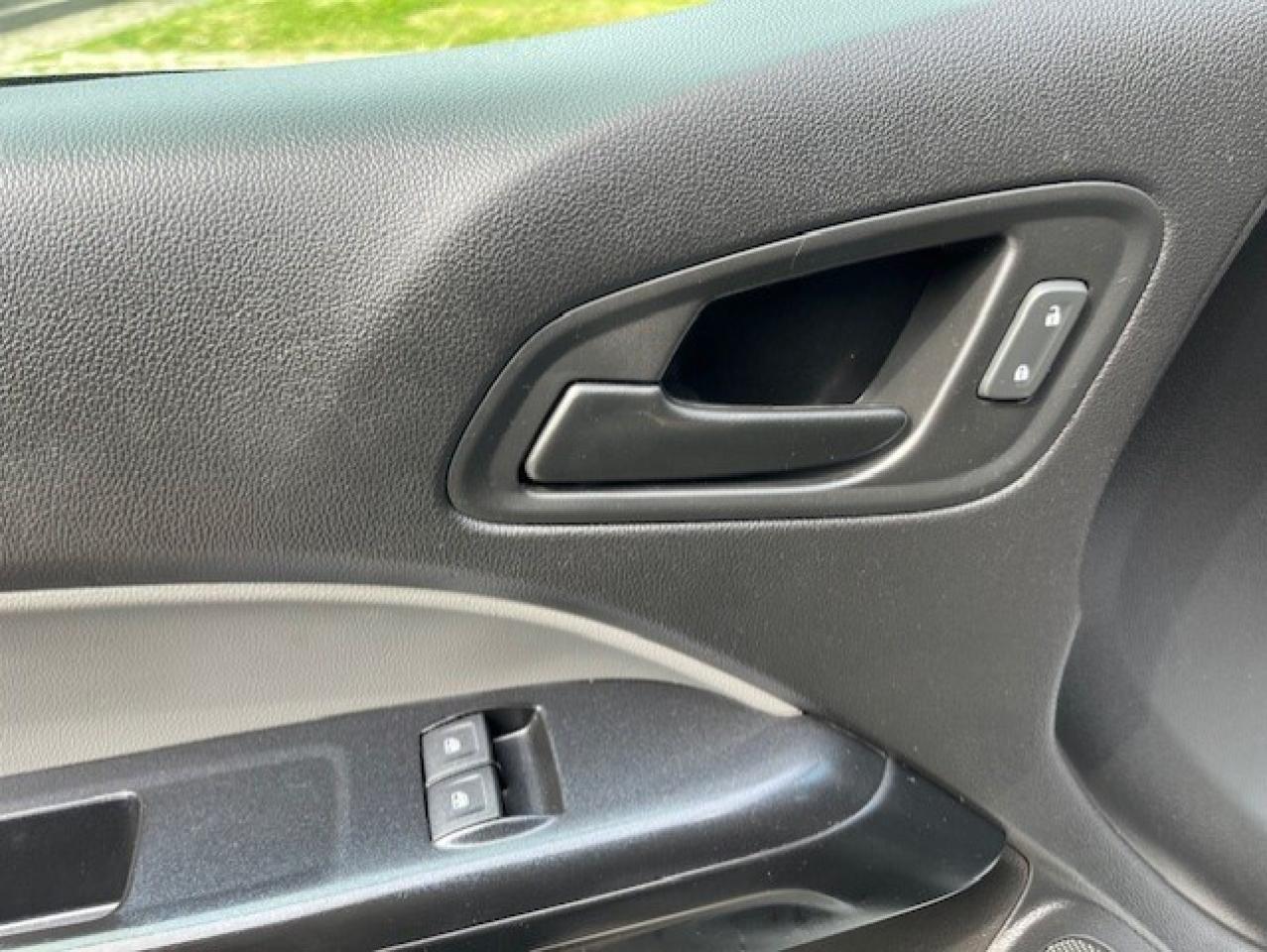 2020 Chevrolet Colorado EXTENDED CAB-BACK UP CAMERA-NEW TIMING BELT-CERT Photo