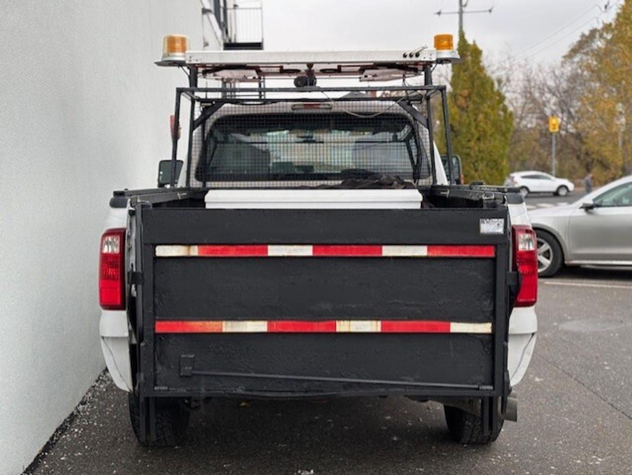 2013 Ford F-250 4WD DIESEL *MEYER SNOW PLOW-P/LIFTGATE-SIGN BOARD* Photo4