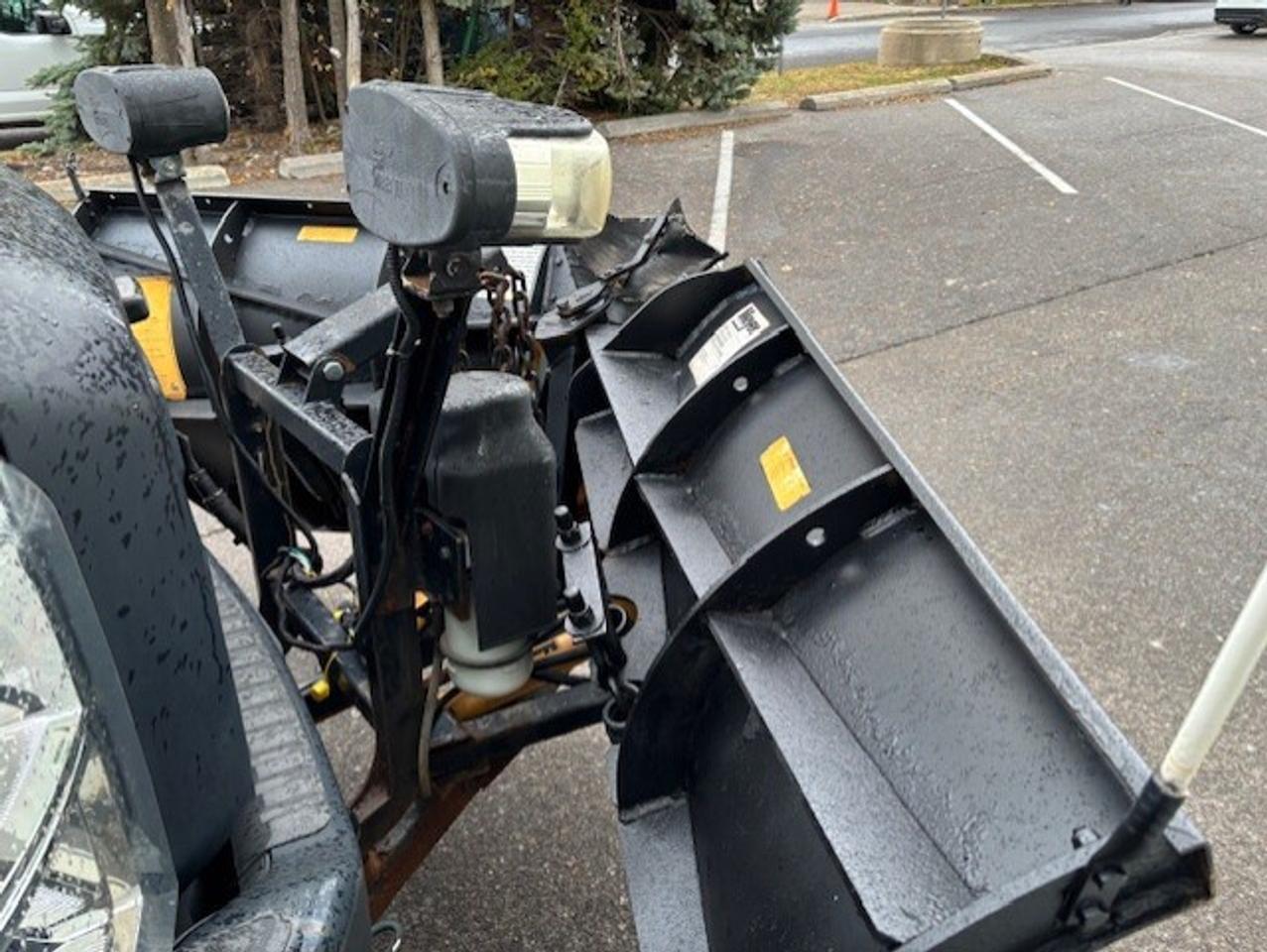 2013 Ford F-250 4WD DIESEL *MEYER SNOW PLOW-P/LIFTGATE-SIGN BOARD* Photo