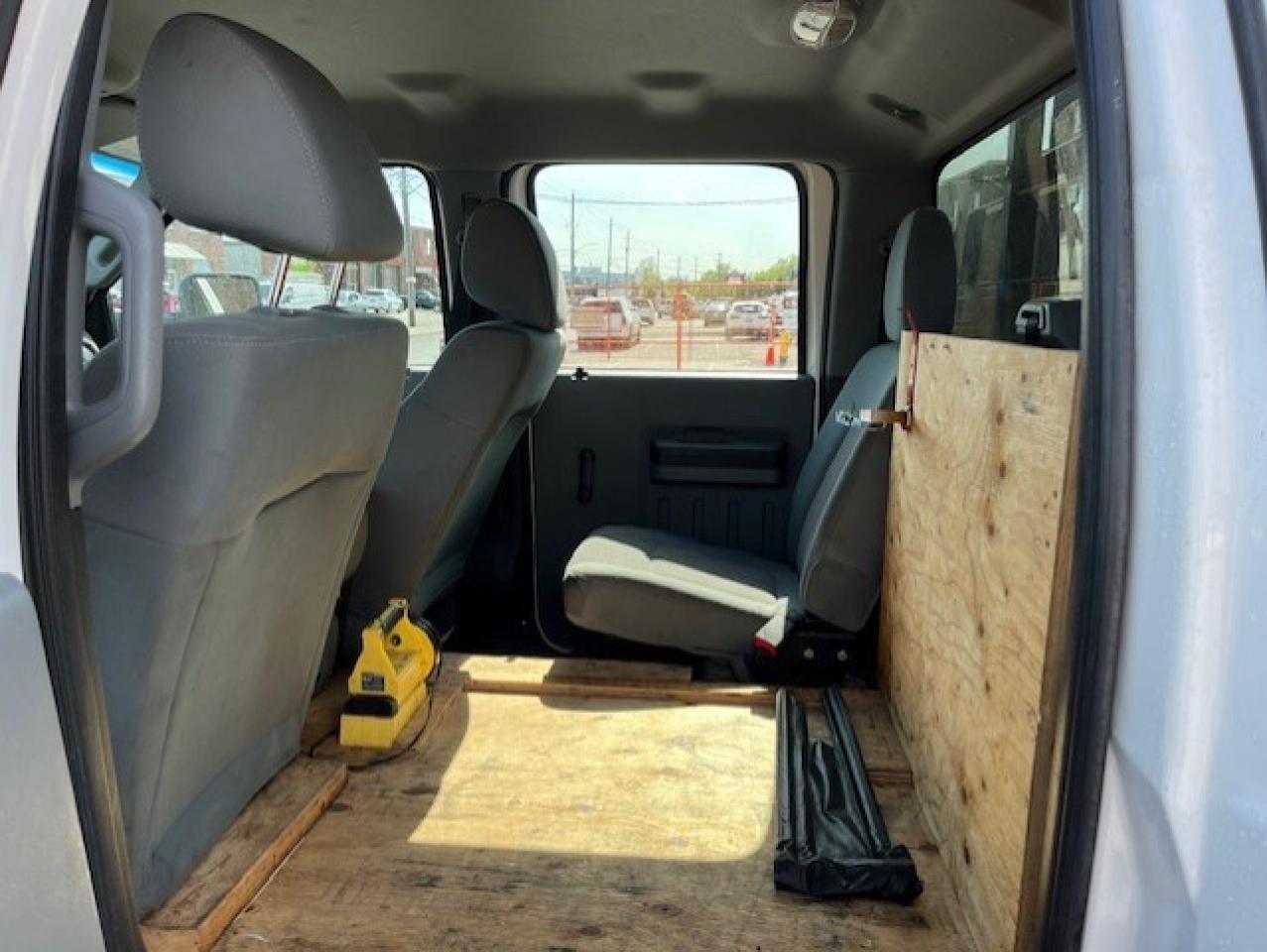 2013 Ford F-250 4WD CREW CAB SHORT BOX **LOAD BLAZER P/LIFTGATE** Photo