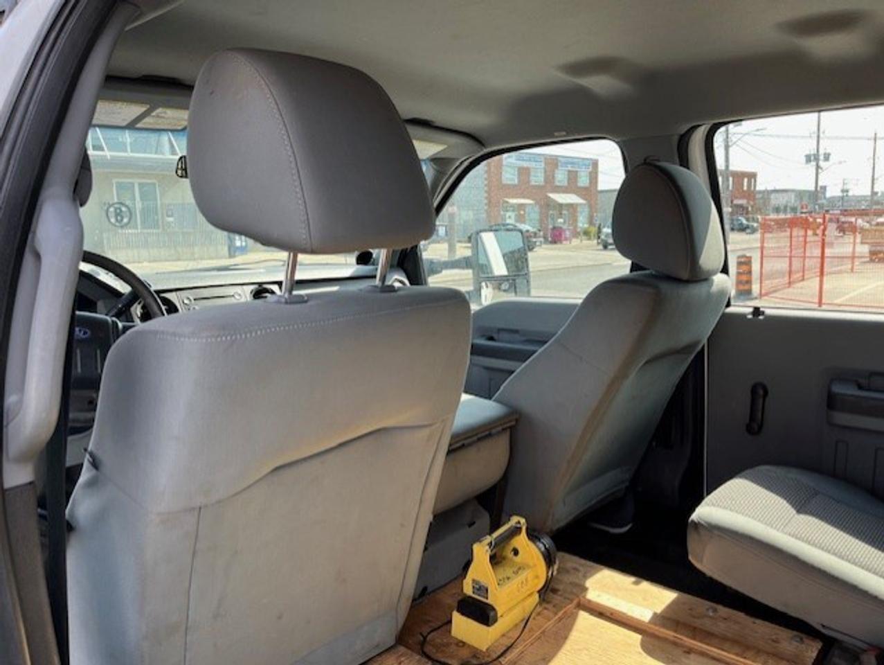 2013 Ford F-250 4WD CREW CAB SHORT BOX **LOAD BLAZER P/LIFTGATE** Photo