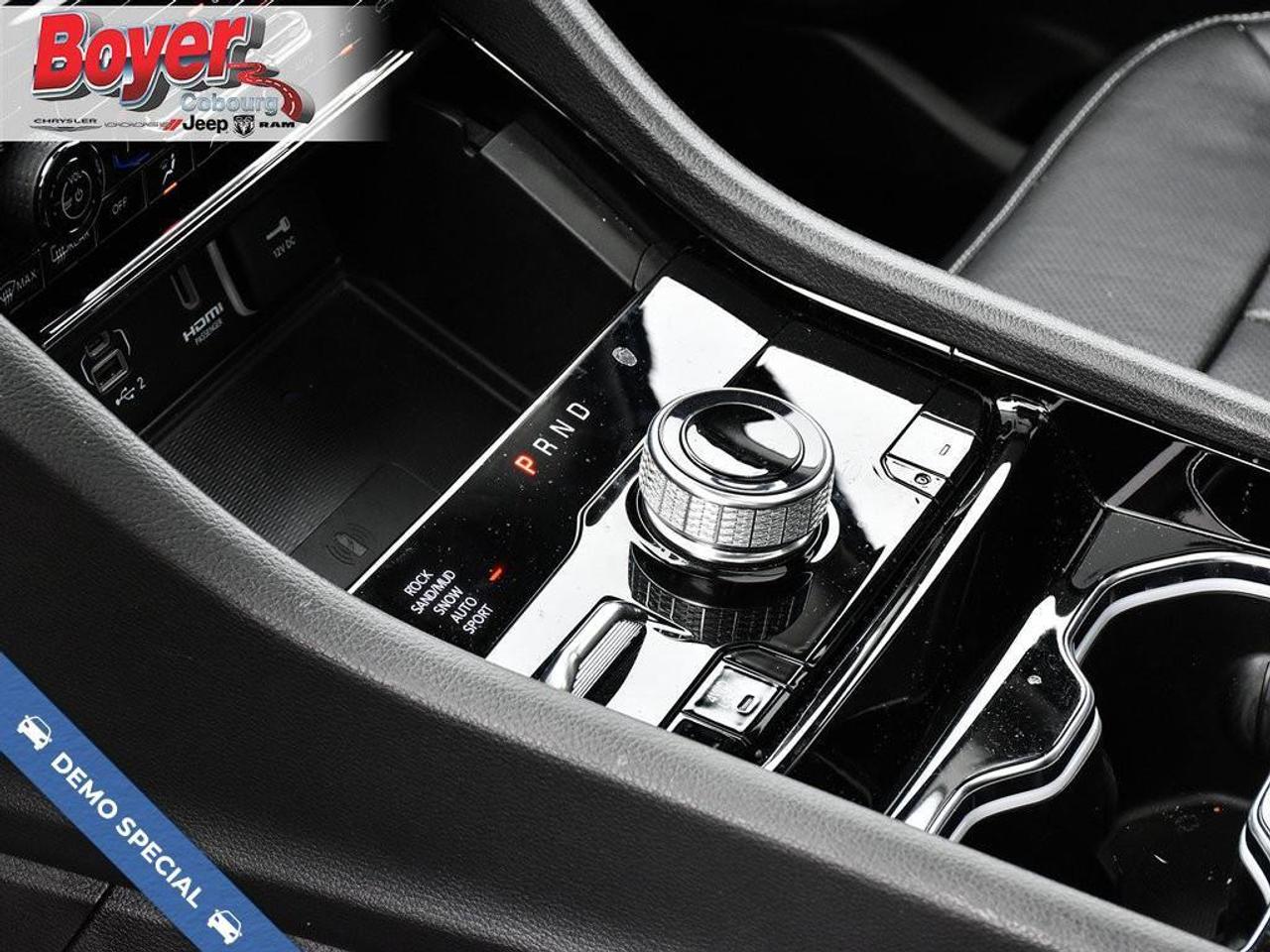 2023 Jeep Grand Cherokee 4xe WAS MSRP $83793 DUAL-PANE PANORAMIC SUNROOF PARKSE Photo