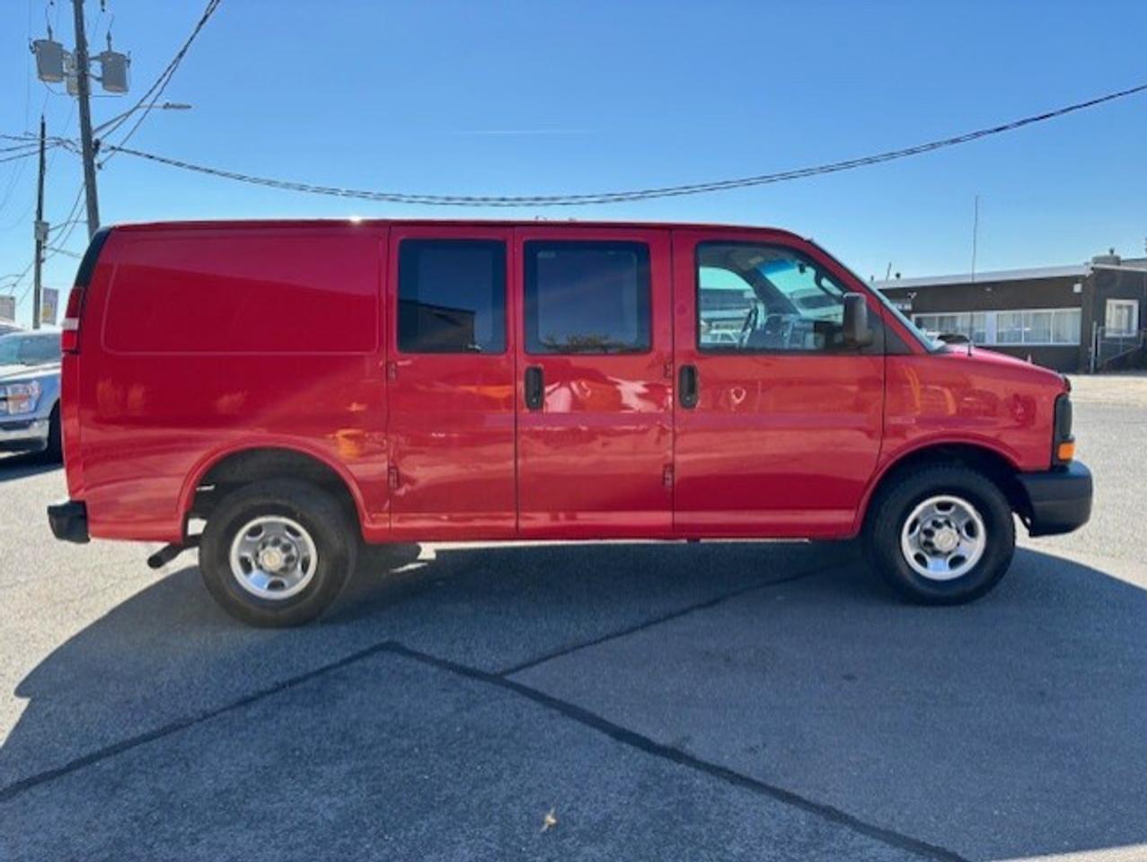 2016 Chevrolet Express 2500 V8 4.8L **NEW BRAKES/TIRES/CERTIFIED** Photo
