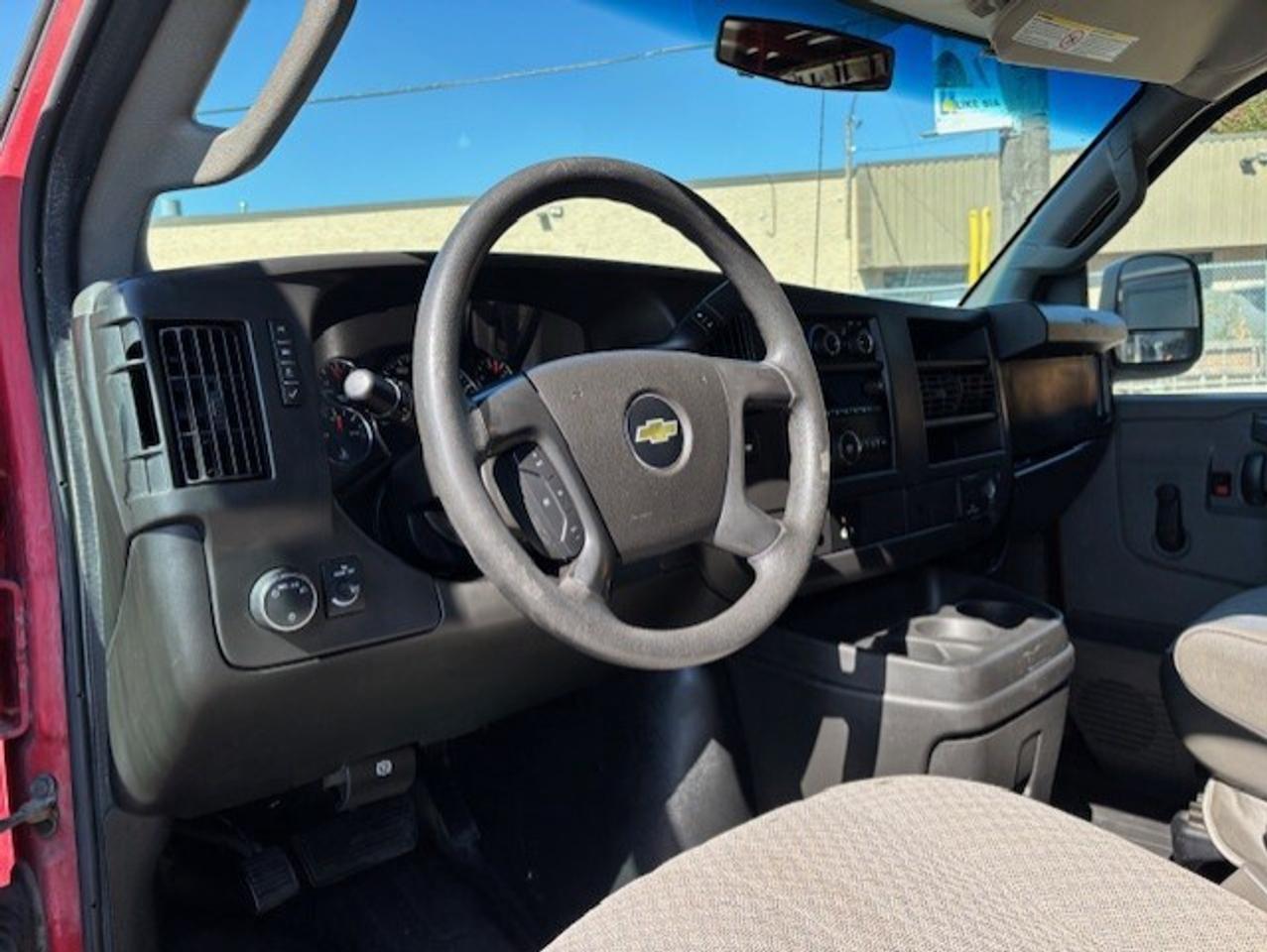 2016 Chevrolet Express 2500 V8 4.8L **NEW BRAKES/TIRES/CERTIFIED** Photo