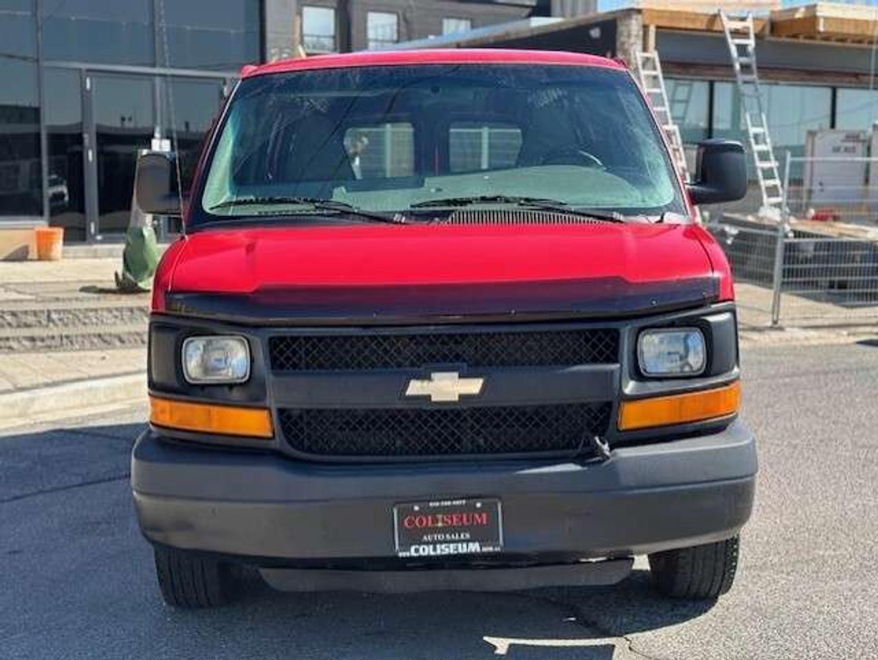 2016 Chevrolet Express 2500 2500 V8 4.8L **NEW BRAKES/TIRES/CERTIFIED** Photo