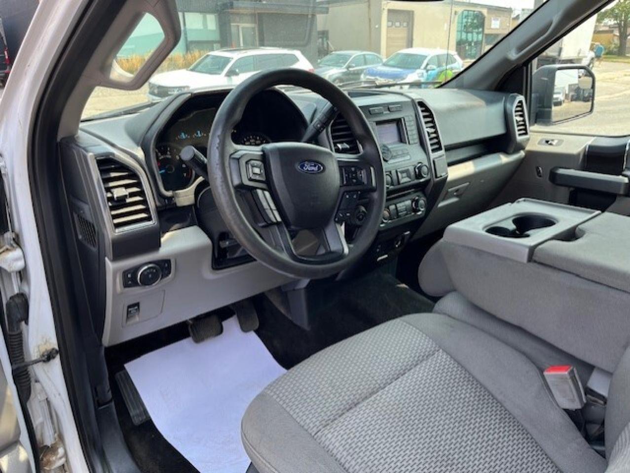 2018 Ford F-150 4WD V8 SuperCab 8' LONG BOXXX-CAP-CAMERA-BED SLIDE Photo