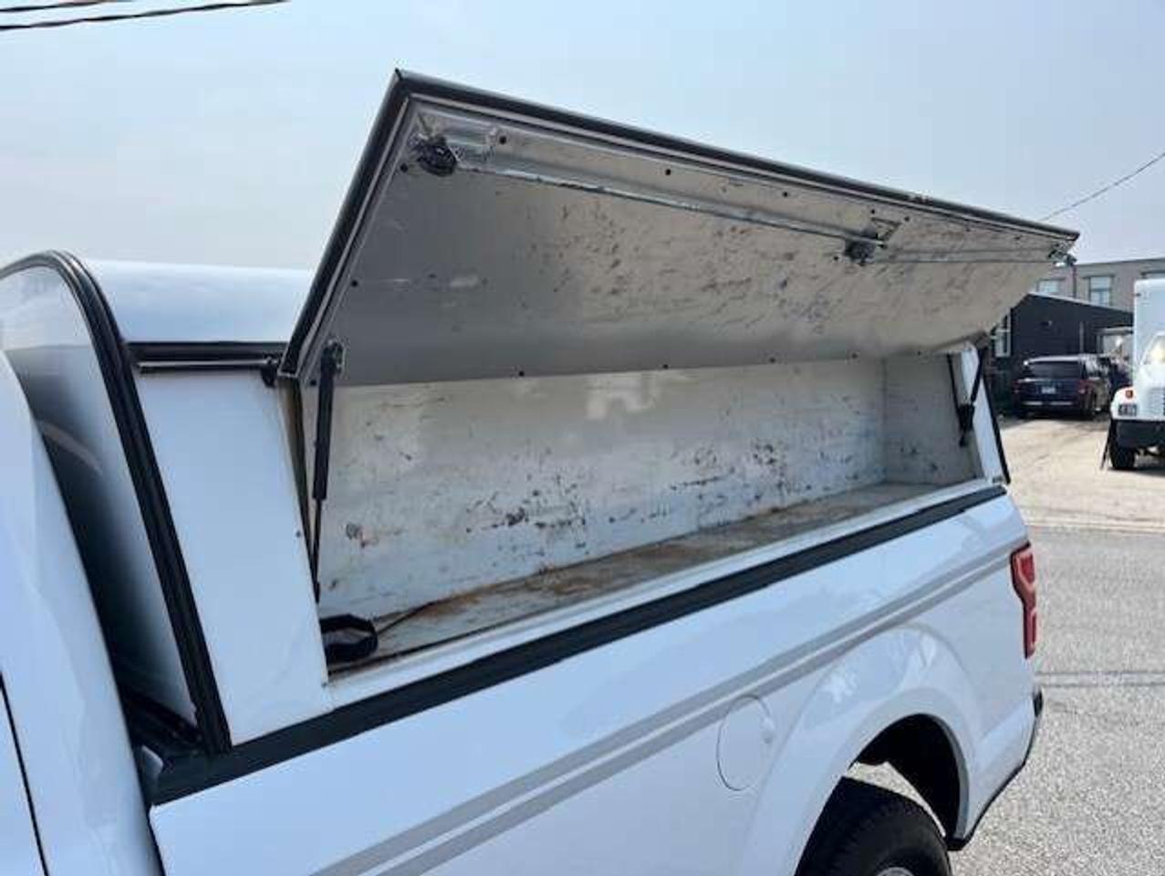 2018 Ford F-150 4WD V8 SuperCab 8' LONG BOXXX-CAP-CAMERA-BED SLIDE Photo