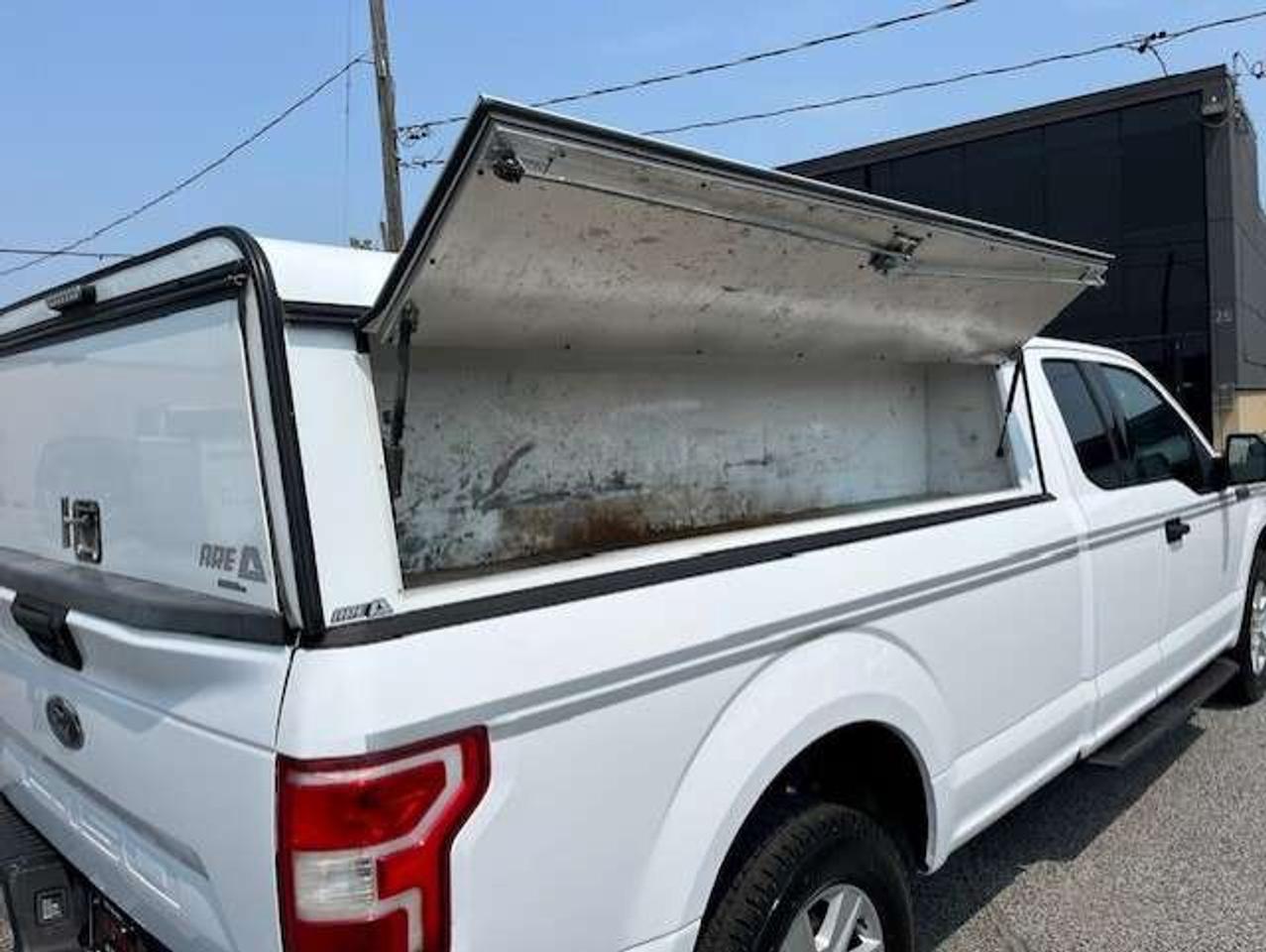 2018 Ford F-150 4WD V8 SuperCab 8' LONG BOXXX-CAP-CAMERA-BED SLIDE Photo
