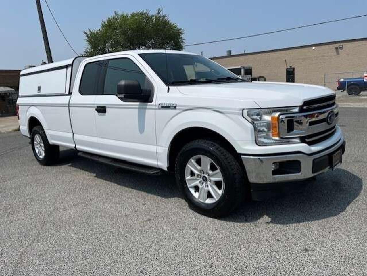 2018 Ford F-150 4WD V8 SuperCab 8' LONG BOXXX-CAP-CAMERA-BED SLIDE Photo