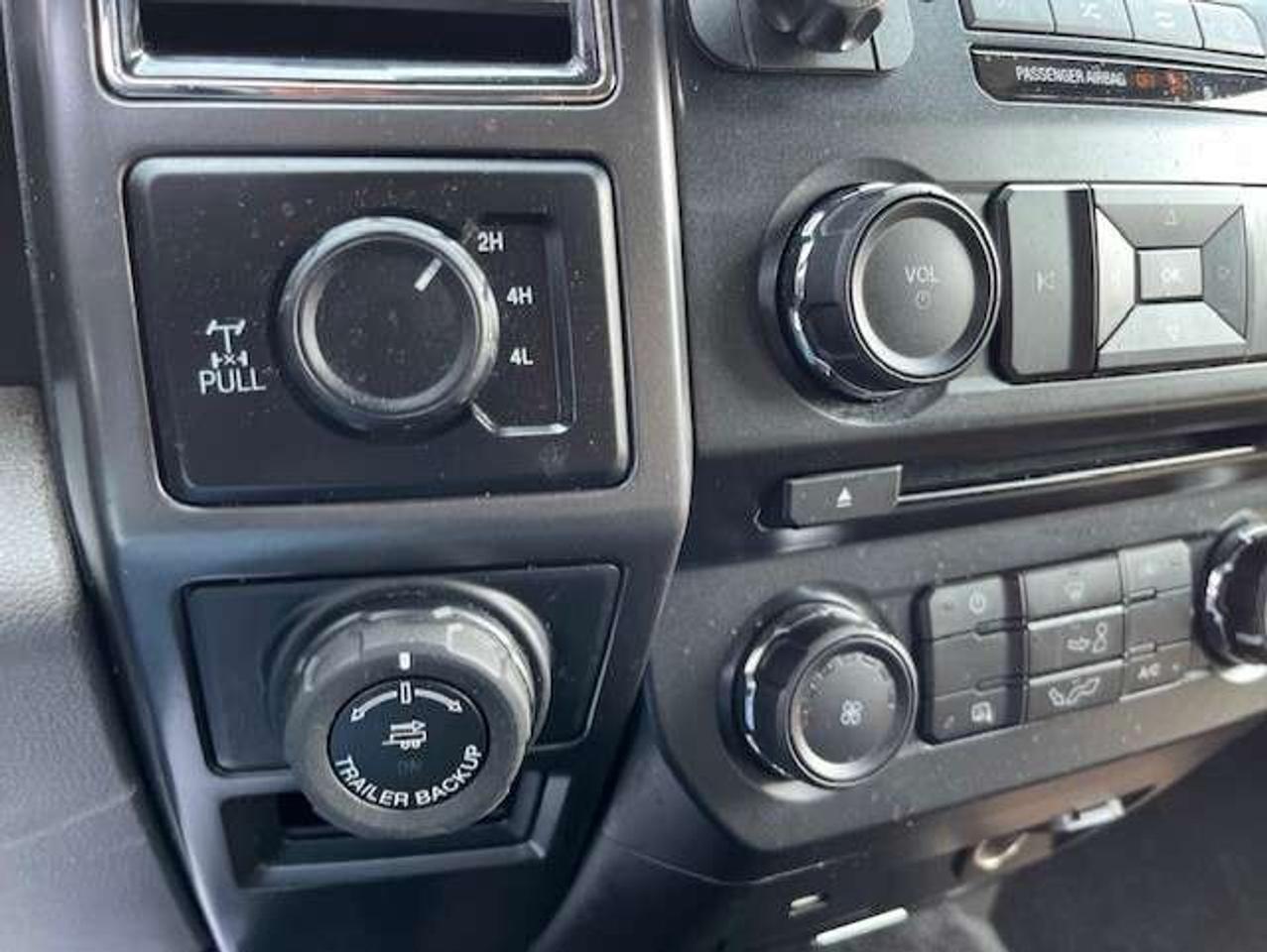 2018 Ford F-150 4WD V8 SuperCab 8' LONG BOXXX-CAP-CAMERA-BED SLIDE Photo
