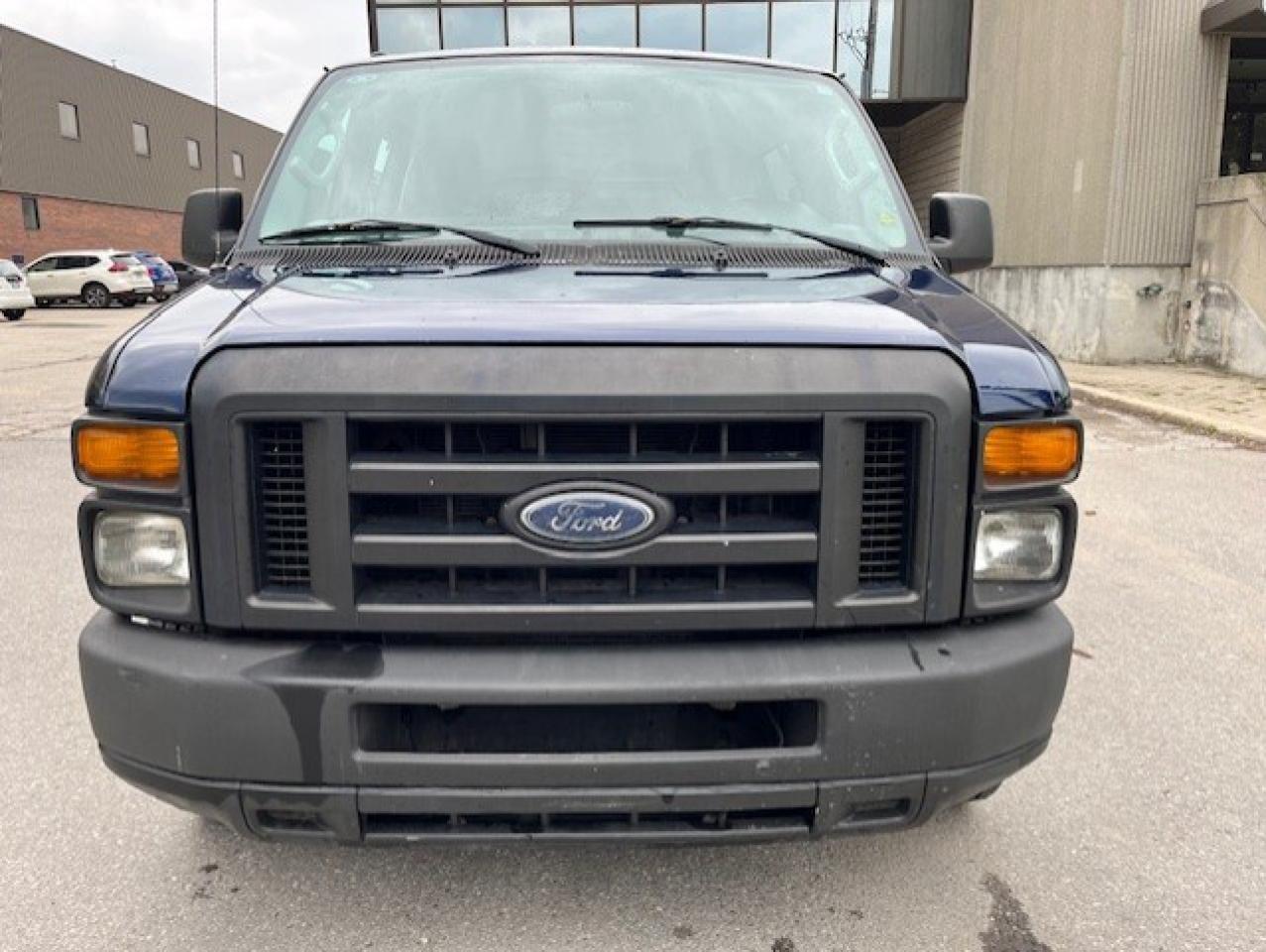 2010 Ford Econoline E-150 XLT **8 PASSENGER-CERTIFIED-4 TO CHOOSE** Photo