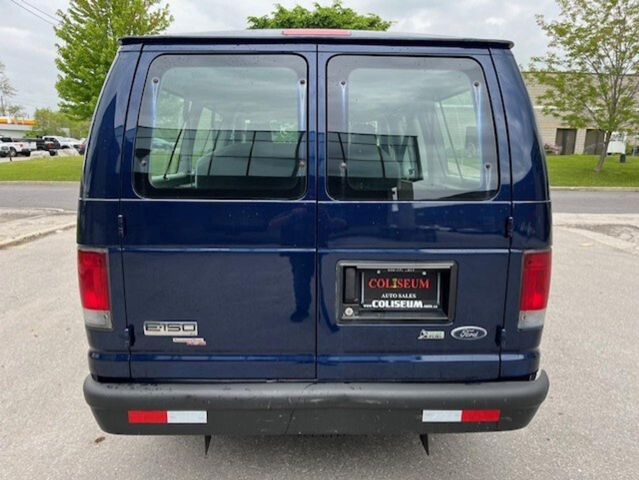 2010 Ford Econoline E-150 XLT **8 PASSENGER-CERTIFIED-4 TO CHOOSE** Photo3