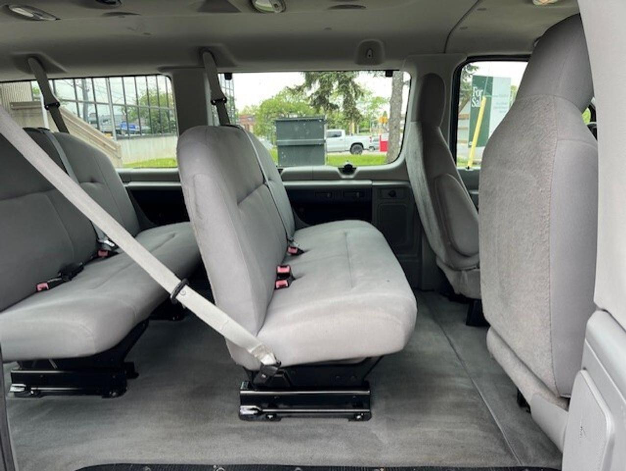 2010 Ford Econoline E-150 XLT **8 PASSENGER-CERTIFIED-4 TO CHOOSE** Photo