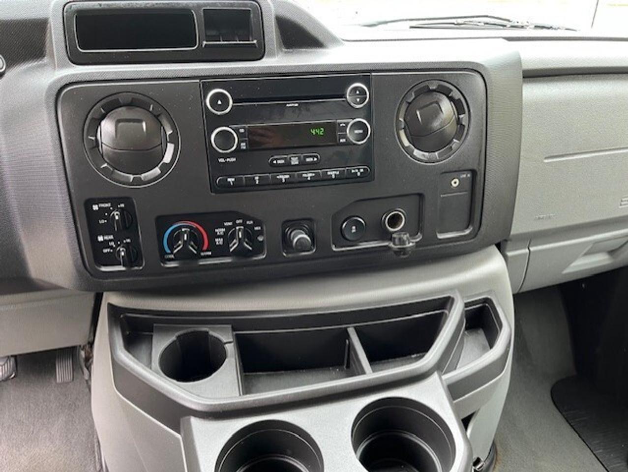 2010 Ford Econoline E-150 XLT **8 PASSENGER-CERTIFIED-4 TO CHOOSE** Photo