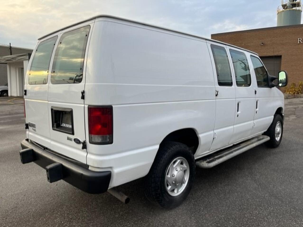 2012 Ford Econoline E-250 **FULL POWER OPTIONS-CERTIFIED-NO ACCIDENTS* Photo