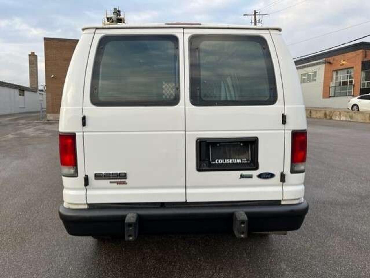 2012 Ford Econoline E-250 **FULL POWER OPTIONS-CERTIFIED-NO ACCIDENTS* Photo