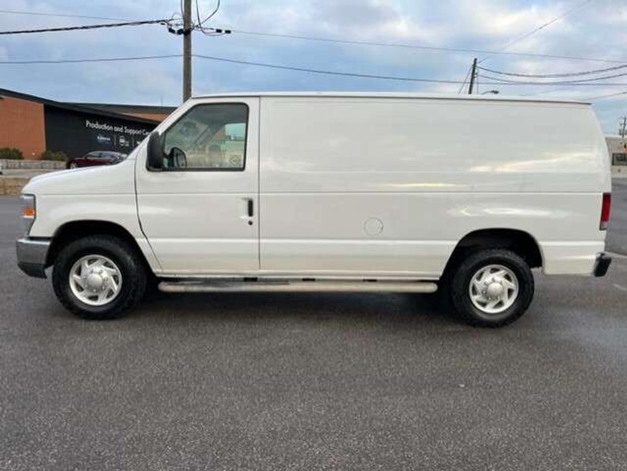 2012 Ford Econoline E-250 **FULL POWER OPTIONS-CERTIFIED-NO ACCIDENTS* Photo5