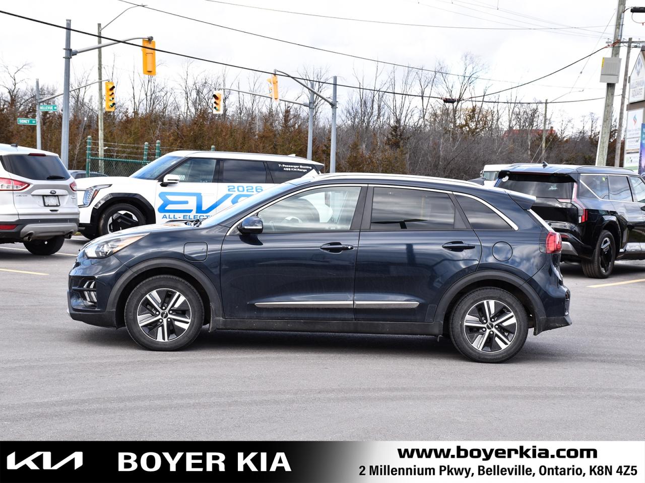 2022 Kia Niro Plug-In Hybrid EX PREMIUM GAS SAVER Photo2