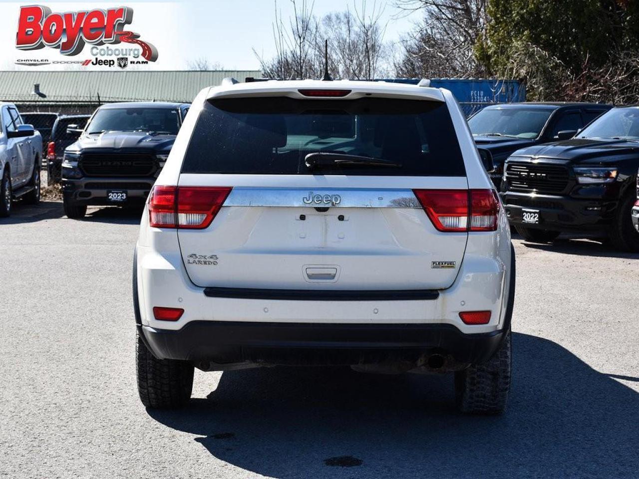2012 Jeep Grand Cherokee Laredo Photo4