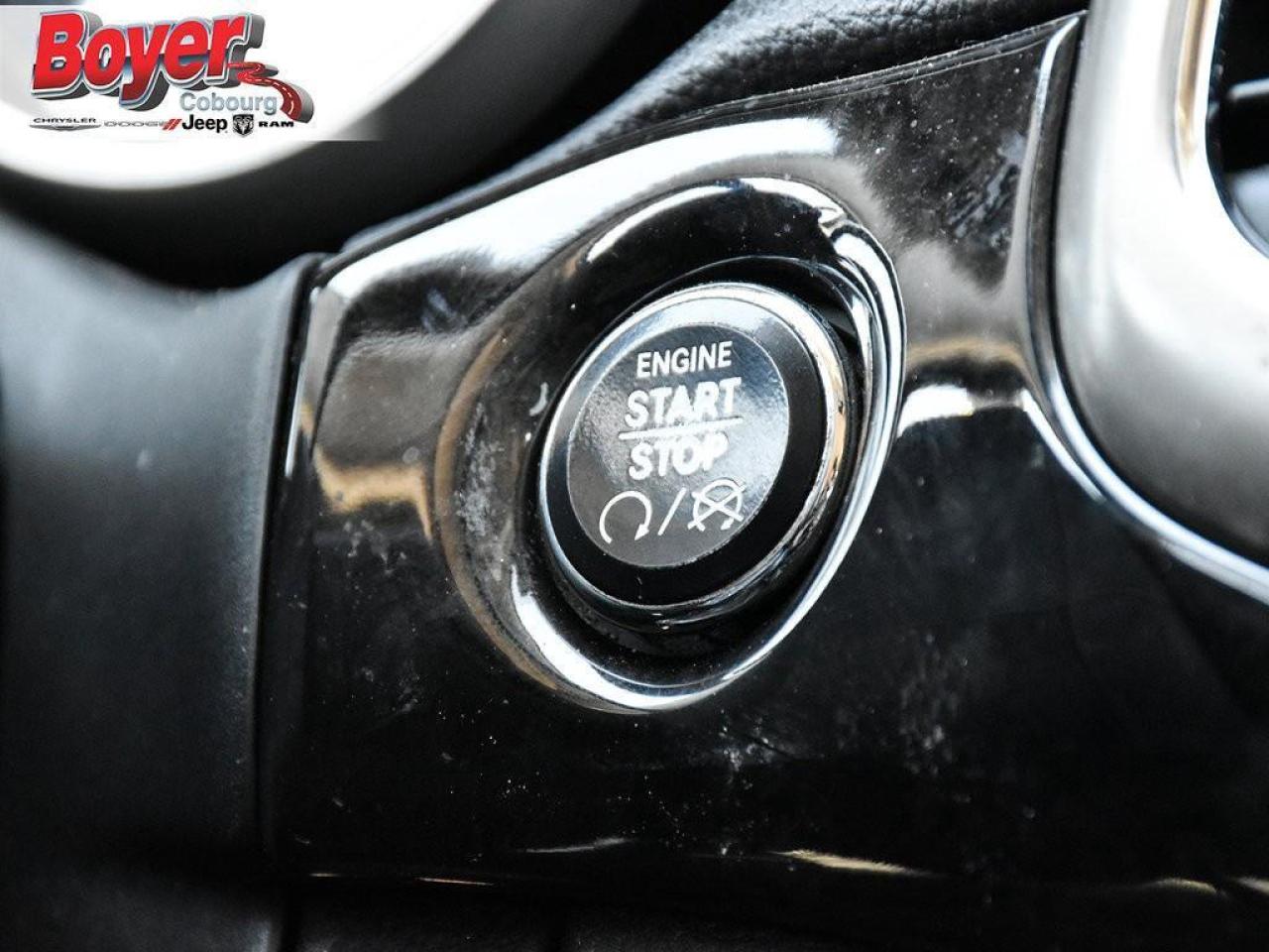 2012 Jeep Grand Cherokee Laredo Photo