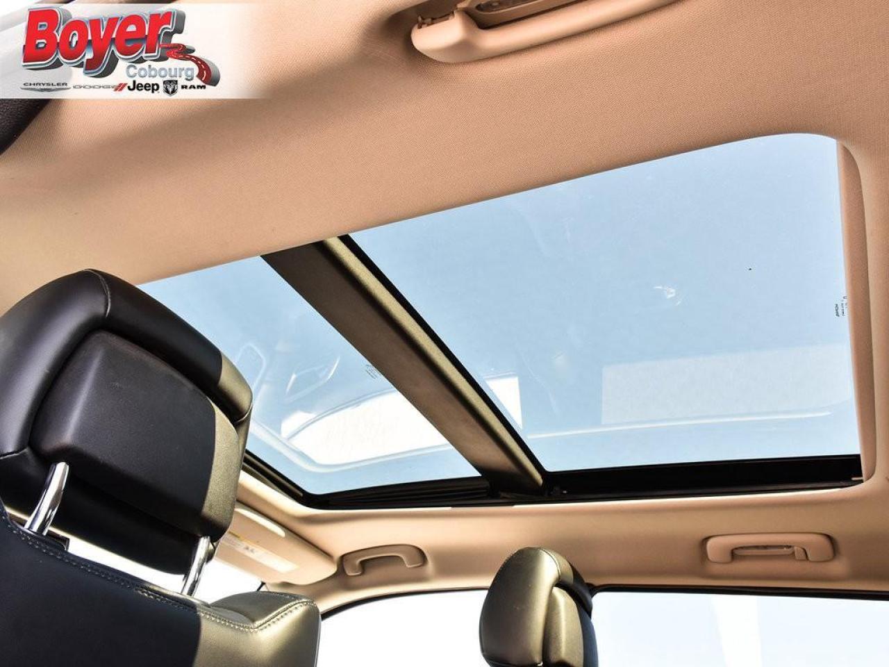 2012 Jeep Grand Cherokee Laredo Photo