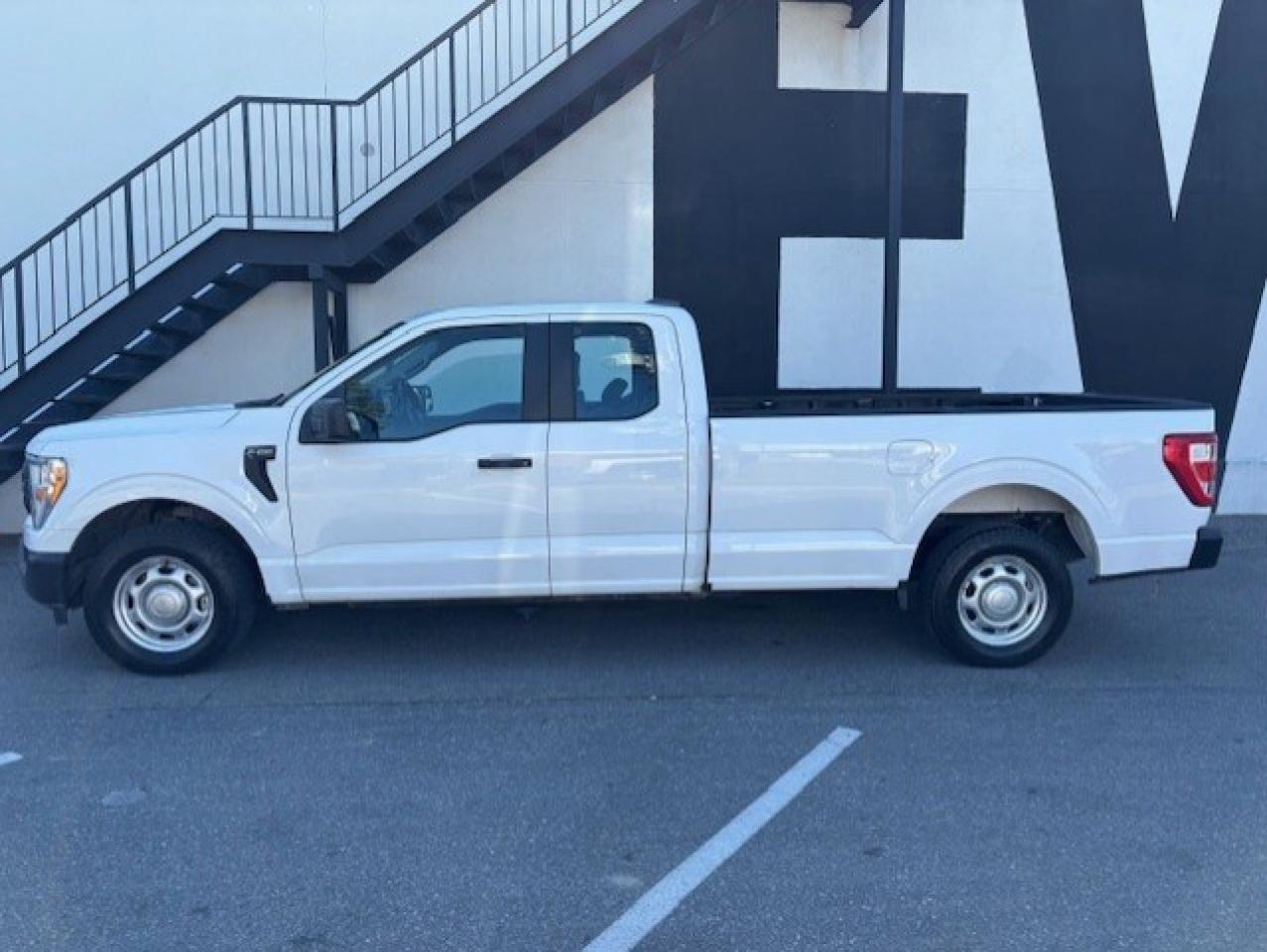 2021 Ford F-150 XL SUPERCAB-2.7L V6-BLUETOOTH-10 TO CHOOSE FROM!! Photo