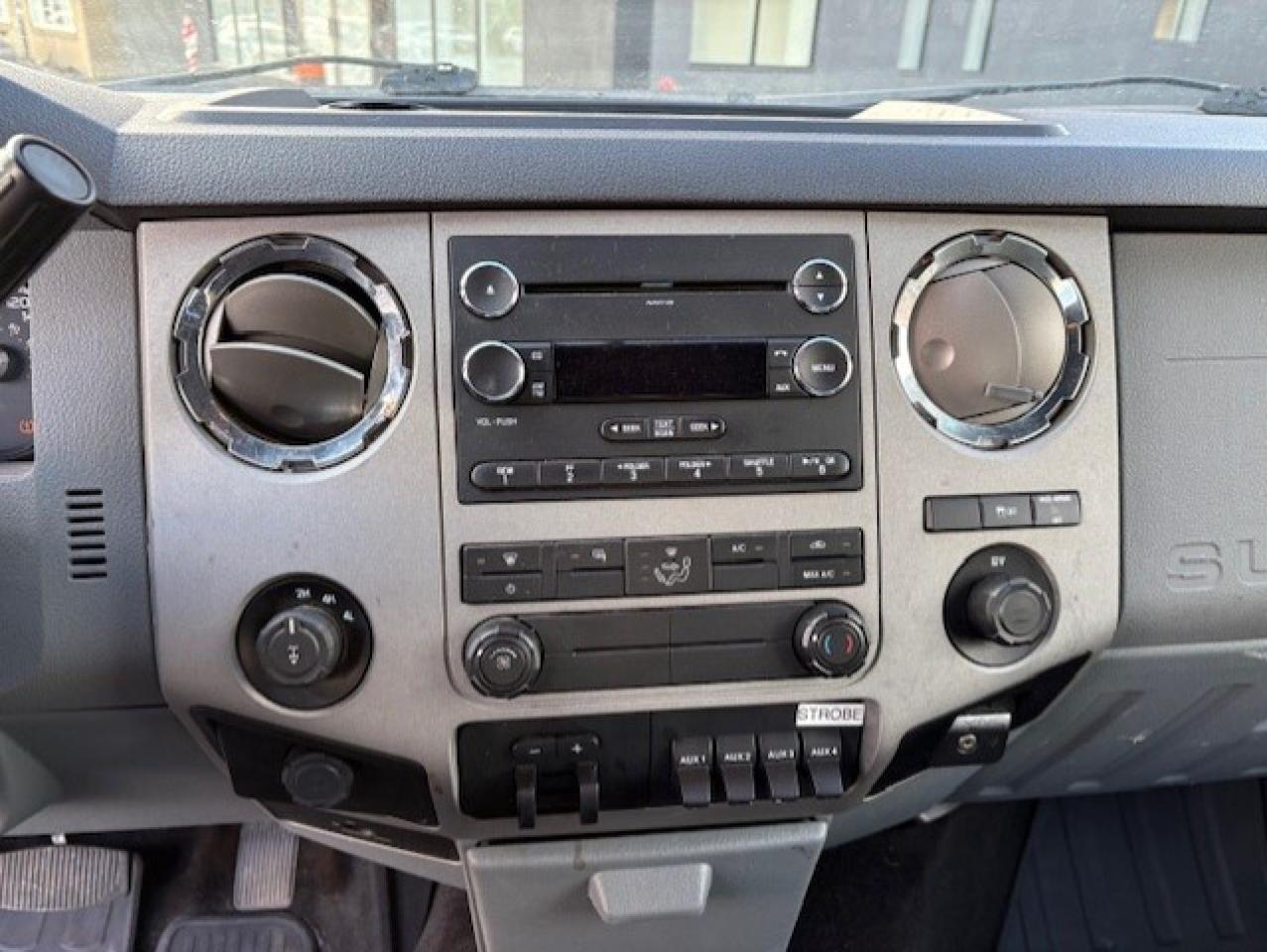 2015 Ford F-250 XLT 4WD SUPERCAB LONG BOX-BACK UP CAMERA-BLUETOOTH Photo