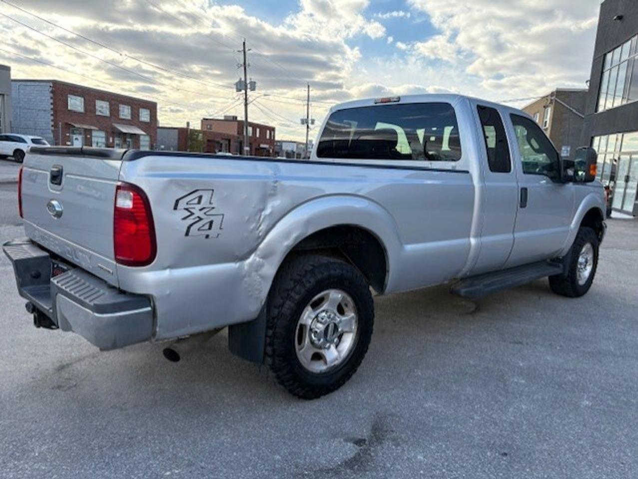 2015 Ford F-250 XLT 4WD SUPERCAB LONG BOX-BACK UP CAMERA-BLUETOOTH Photo