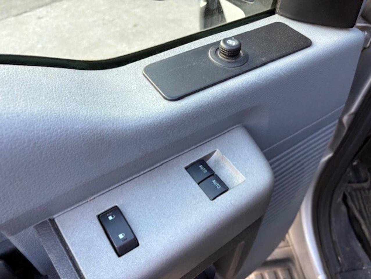 2015 Ford F-250 XLT 4WD SUPERCAB LONG BOX-BACK UP CAMERA-BLUETOOTH Photo