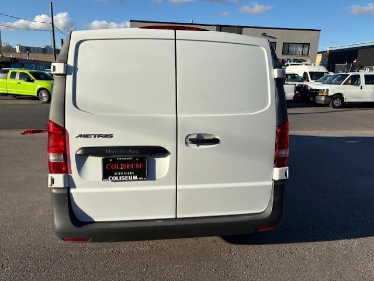 2018 Mercedes-Benz Metris Cargo Van 126WB-BACK UP CAMERA-NO WINDOWS-NEW BRAKES-TIRES Photo