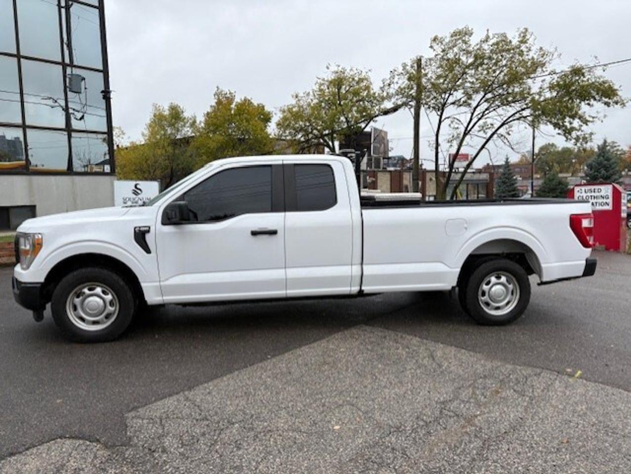 2021 Ford F-150 XL SUPERCAB-2.7L V6-BLUETOOTH-CAMERA-WE FINANCE Photo