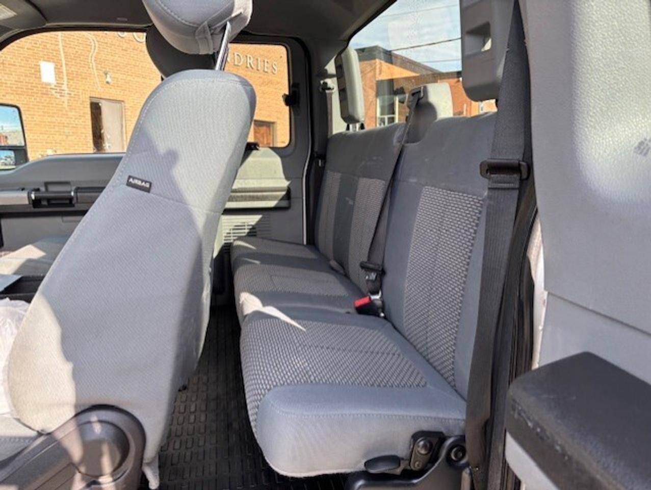 2015 Ford F-250 XLT 4WD SUPER CAB-SHORT BOX-FULLY CERTIFIED! Photo