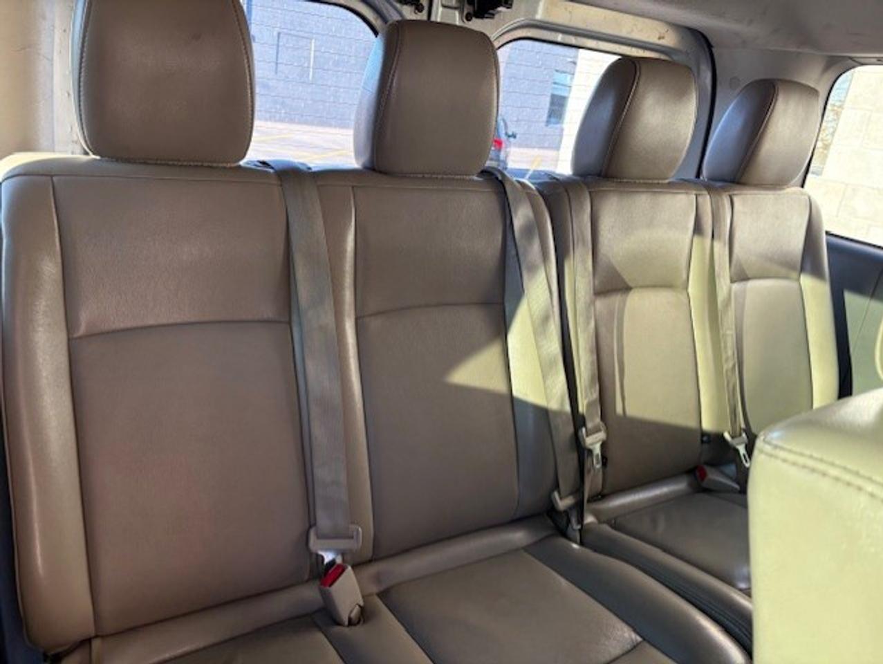 2016 Nissan NV 3500 V8 SL 12 PASSENGER-CAM-NAV-LEATHER-HTD SEATS Photo