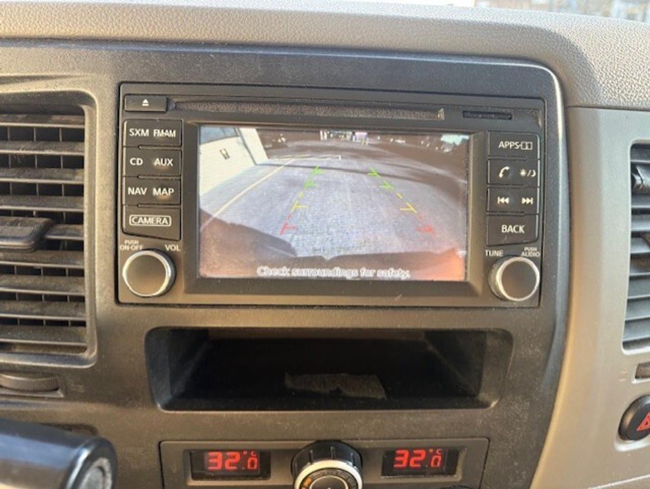 2016 Nissan NV 3500 V8 SL 12 PASSENGER-CAM-NAV-LEATHER-HTD SEATS Photo