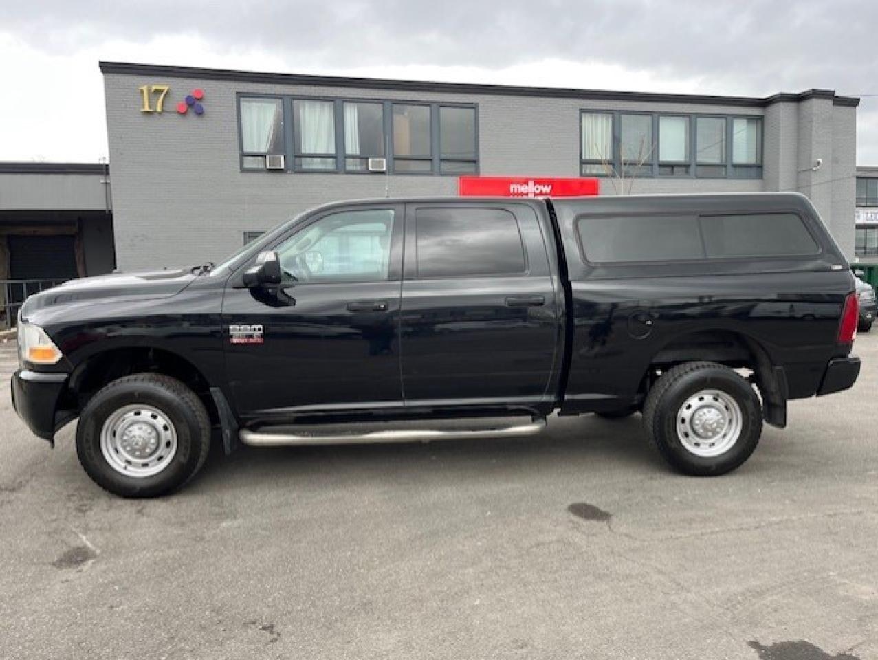 2011 RAM 2500 4WD **6.7L CUMMINS DIESEL-CREW CAB-SHORT BOX** Photo