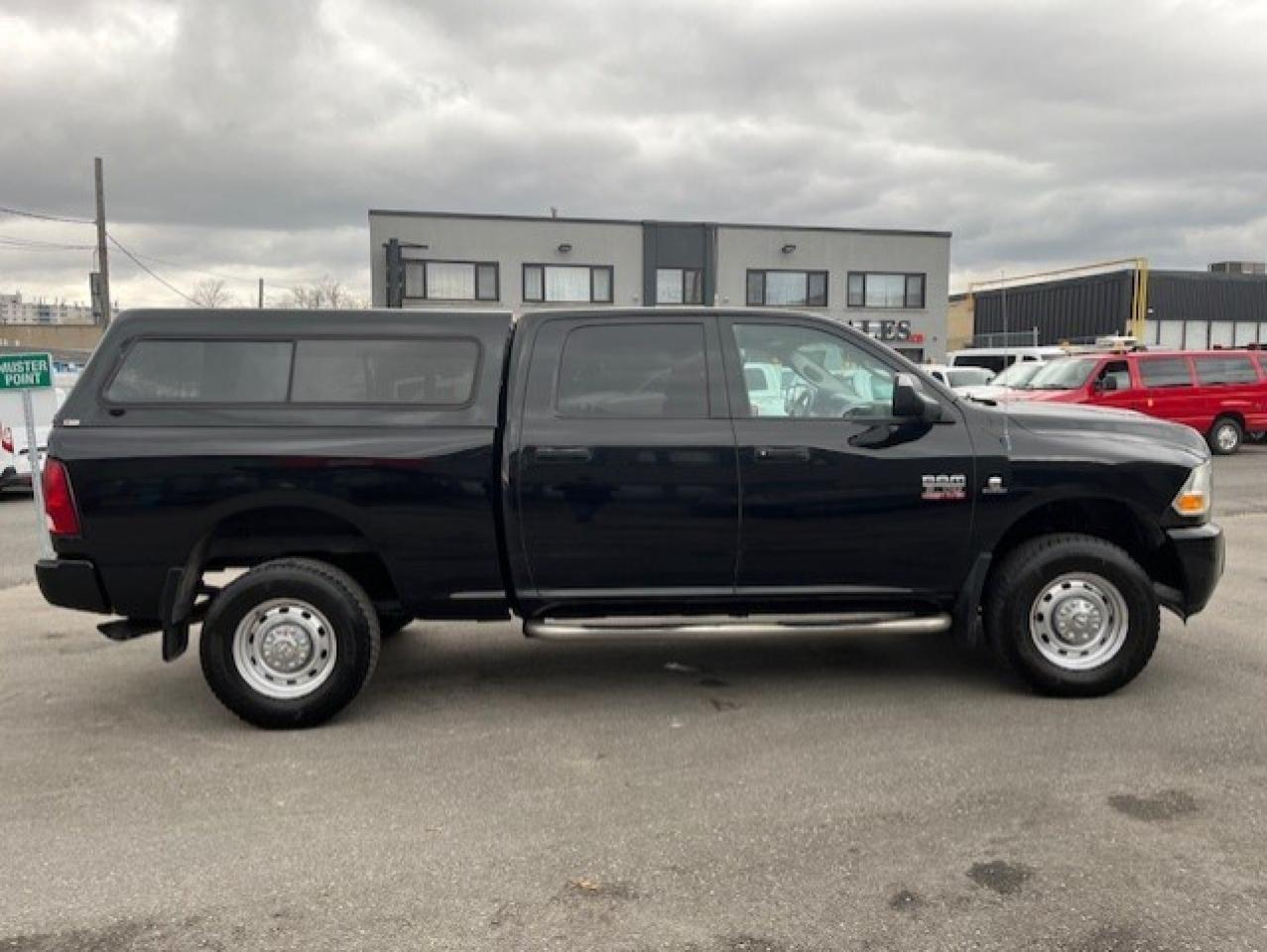 2011 RAM 2500 4WD **6.7L CUMMINS DIESEL-CREW CAB-SHORT BOX** Photo