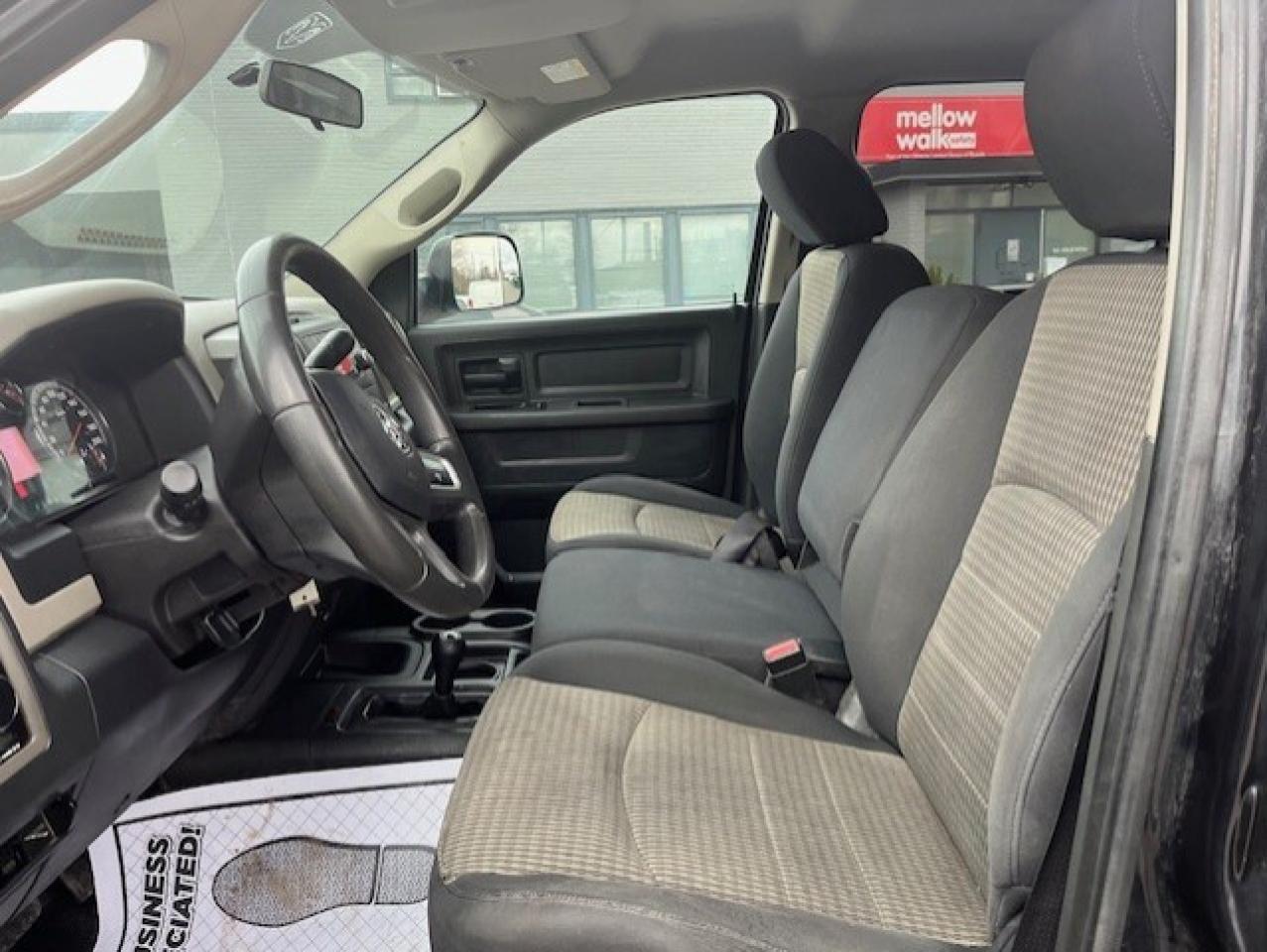 2011 RAM 2500 4WD **6.7L CUMMINS DIESEL-CREW CAB-SHORT BOX** Photo