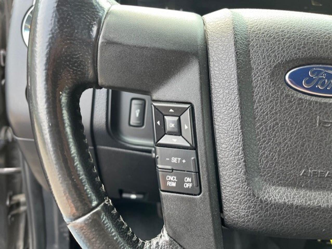 2015 Ford Expedition 4WD-1 OWNER-NO ACCIDENTS-CRUISE CONTROL-CERTIFIED! Photo