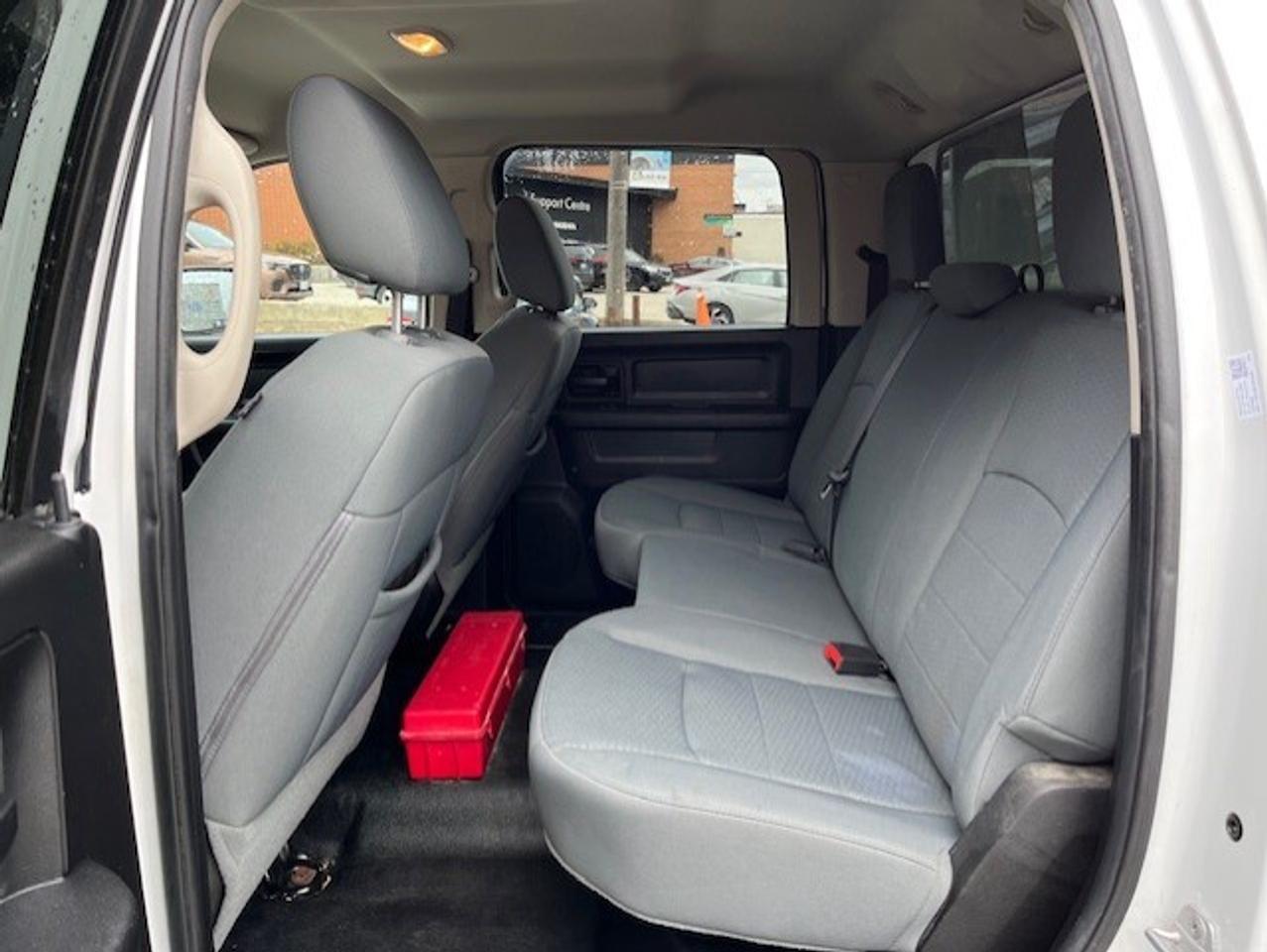 2013 RAM 1500 4WD 5.7L V8 HEMI CREW CAB-1 OWNER-CERTIFIED!! Photo