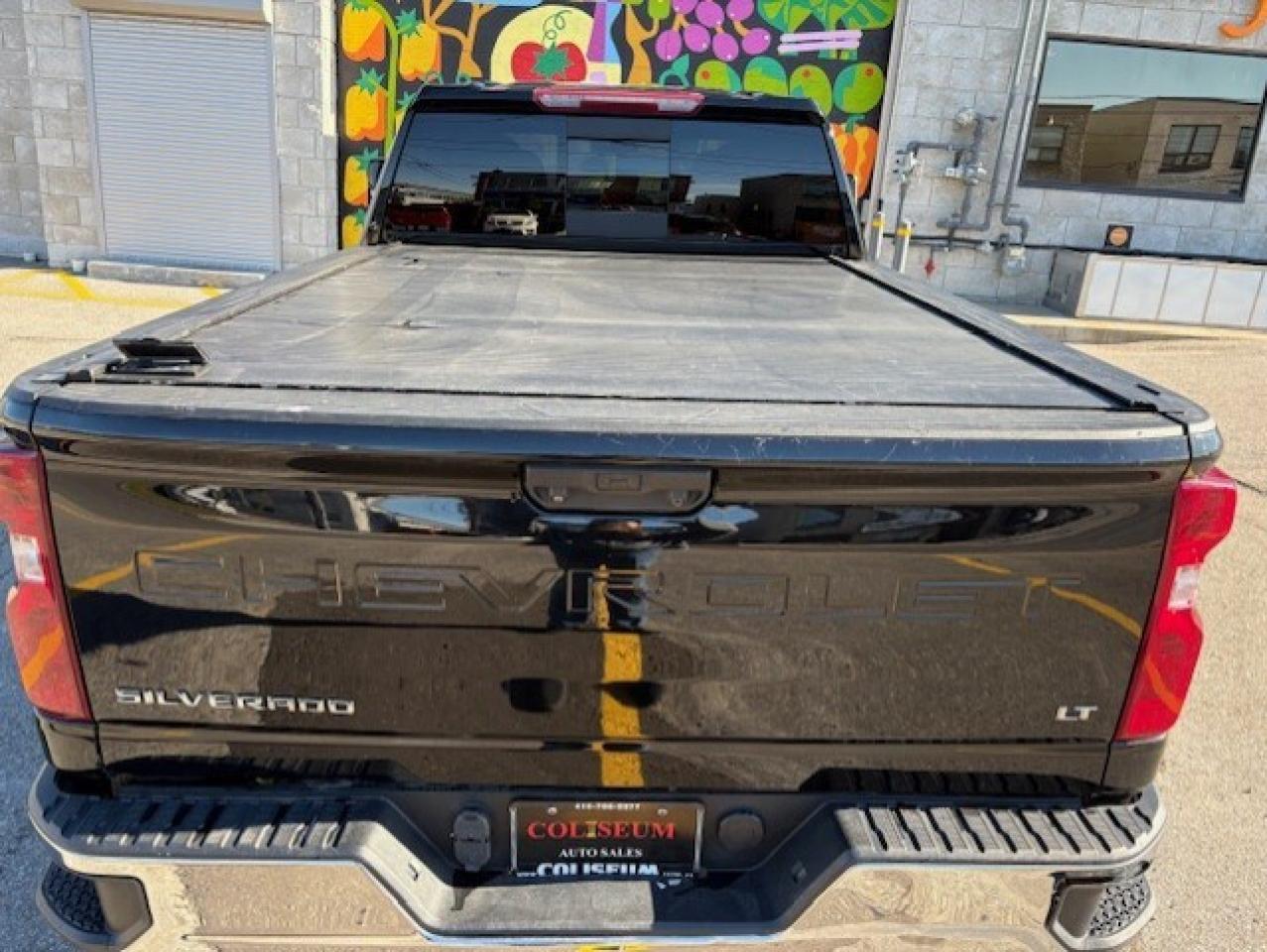 2022 Chevrolet SILVERADO 2500HD LT 4WD Z71 CREW CAB-SHORT BOX-LEATHER-CAM-TONNEAU Photo