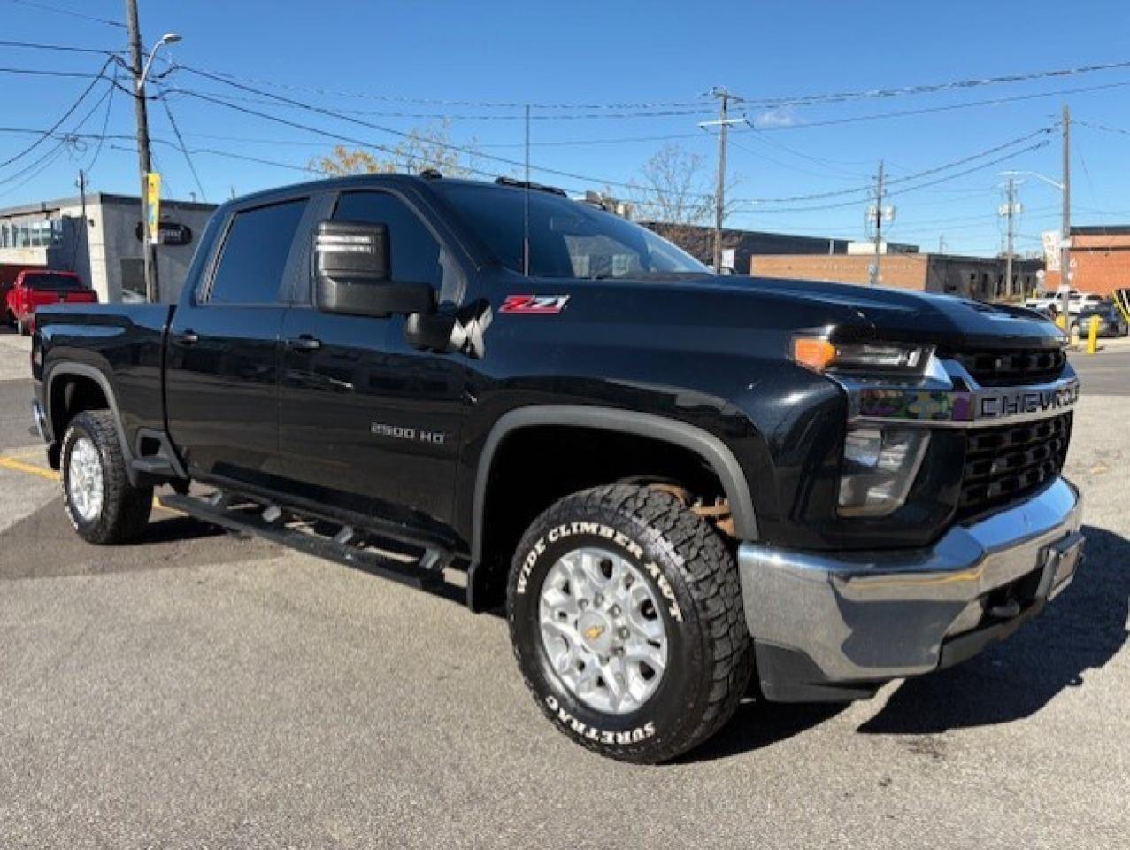 2022 Chevrolet SILVERADO 2500HD LT 4WD Z71 CREW CAB-SHORT BOX-LEATHER-CAM-TONNEAU Photo