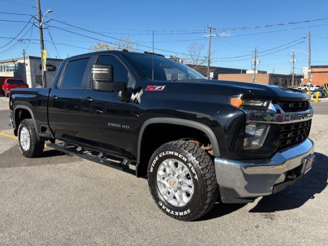 2022 Chevrolet SILVERADO 2500HD LT 4WD Z71 CREW CAB-SHORT BOX-LEATHER-CAM-TONNEAU Photo