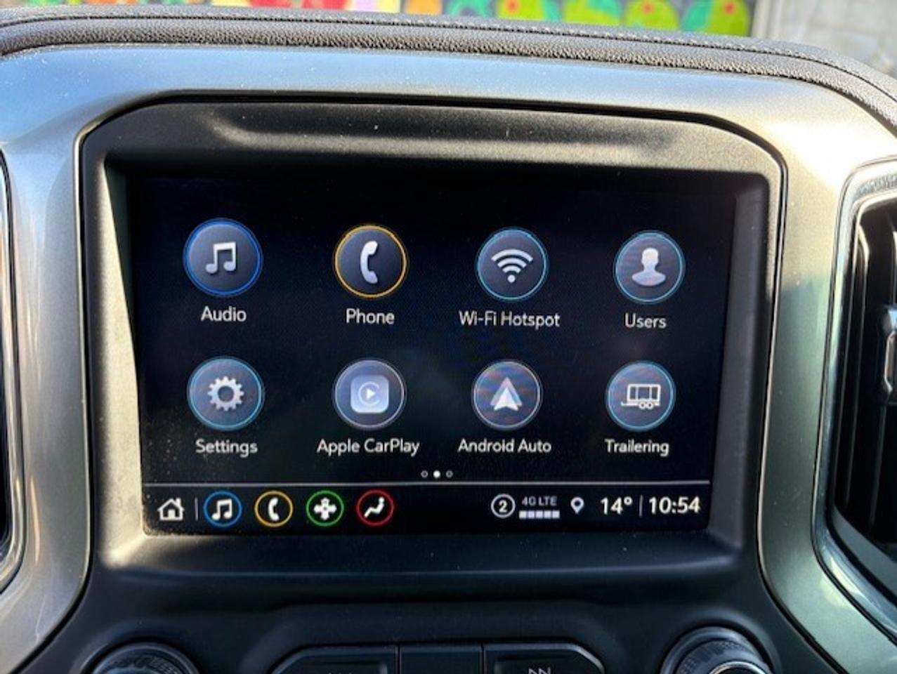 2022 Chevrolet SILVERADO 2500HD LT 4WD Z71 CREW CAB-SHORT BOX-LEATHER-CAM-TONNEAU Photo